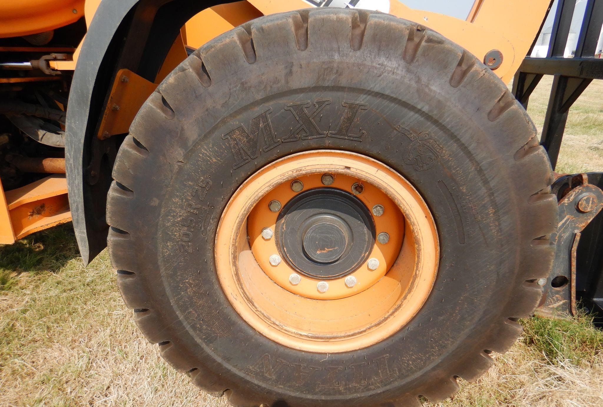 gallery 2014 Case 621F  wheel loader