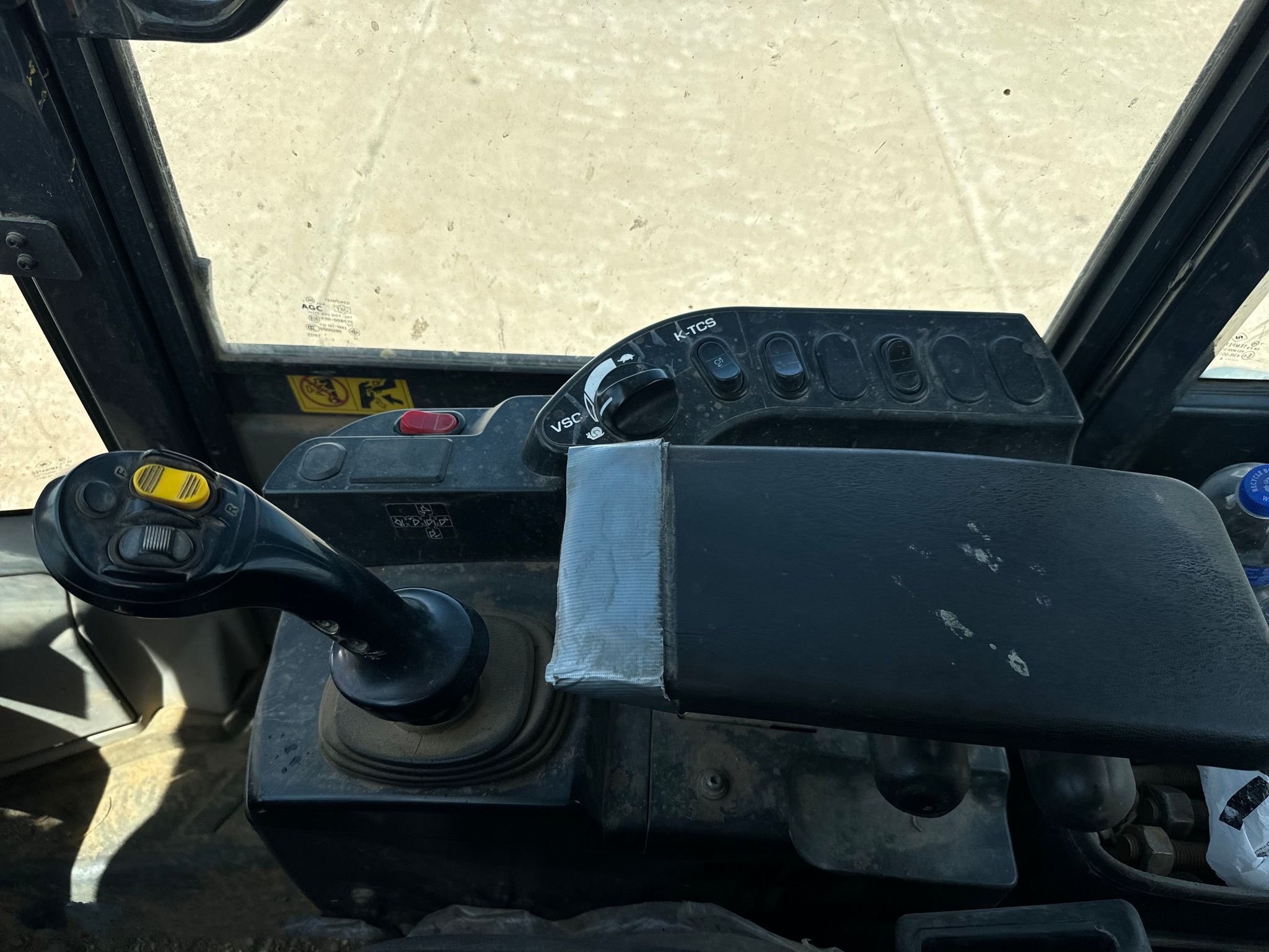 gallery 2014 Komatsu WA270-7 wheel loader