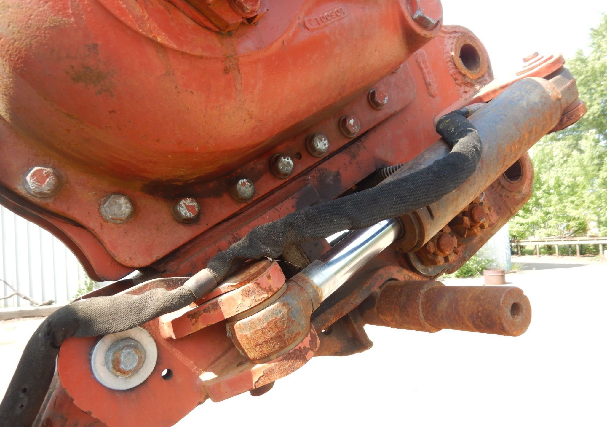 gallery 2004 Ditch Witch HT115 cable plow