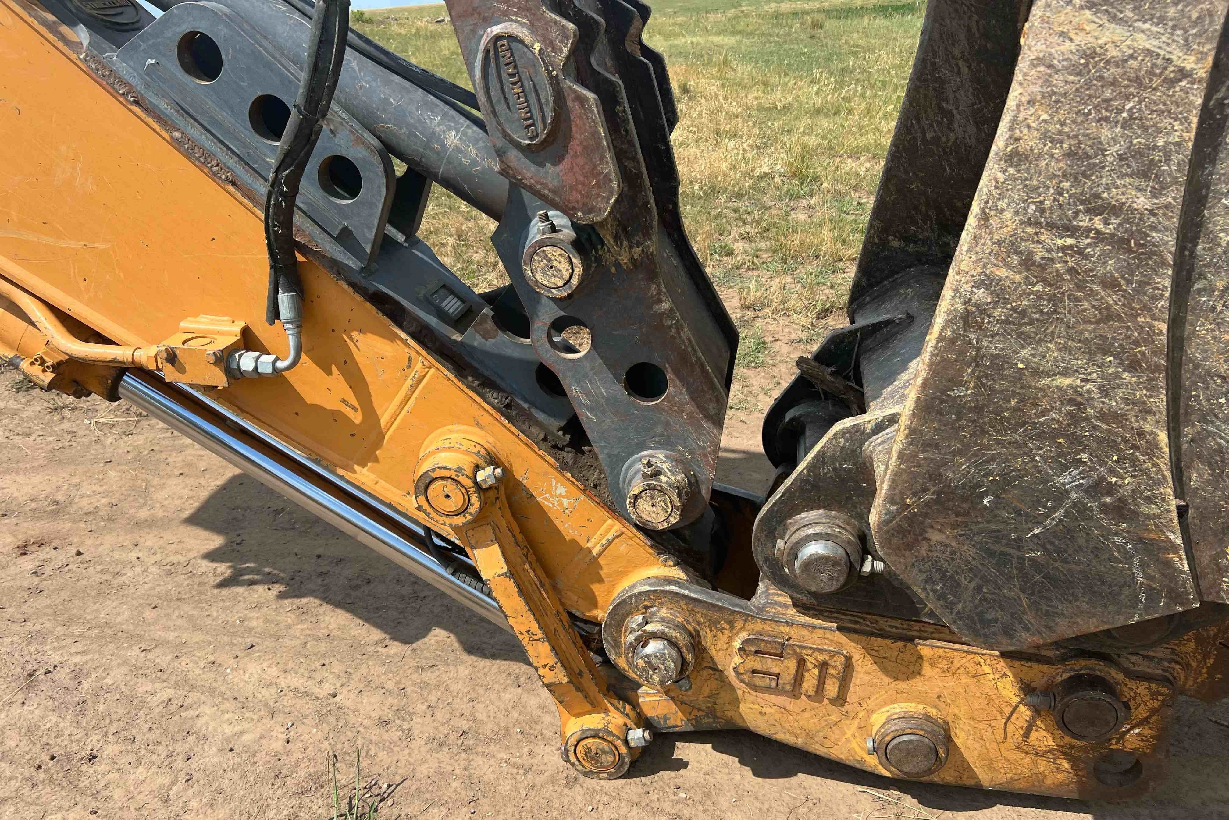 gallery 2012 Case CX210B Excavator