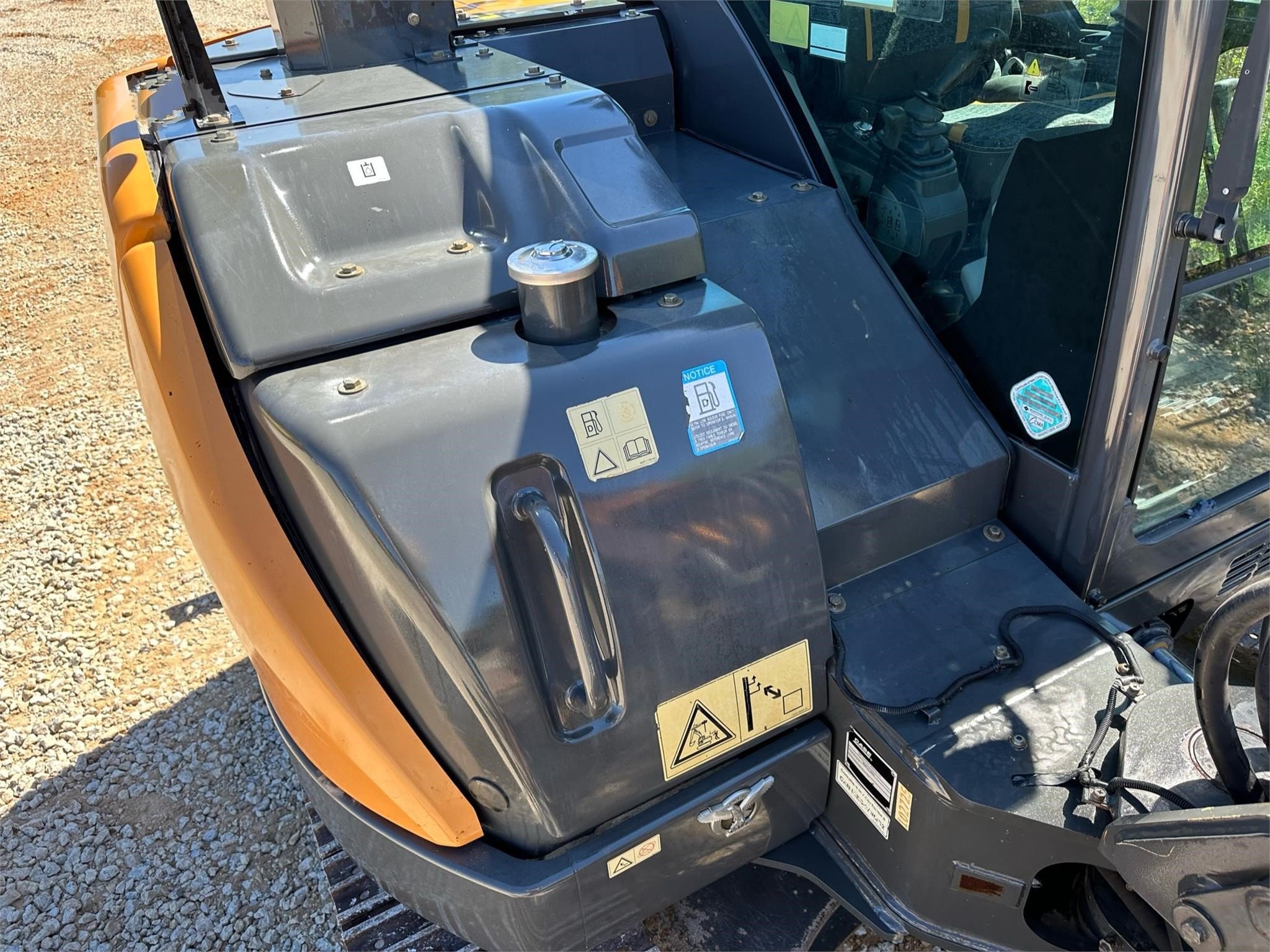 gallery 2019 CASE CX80C