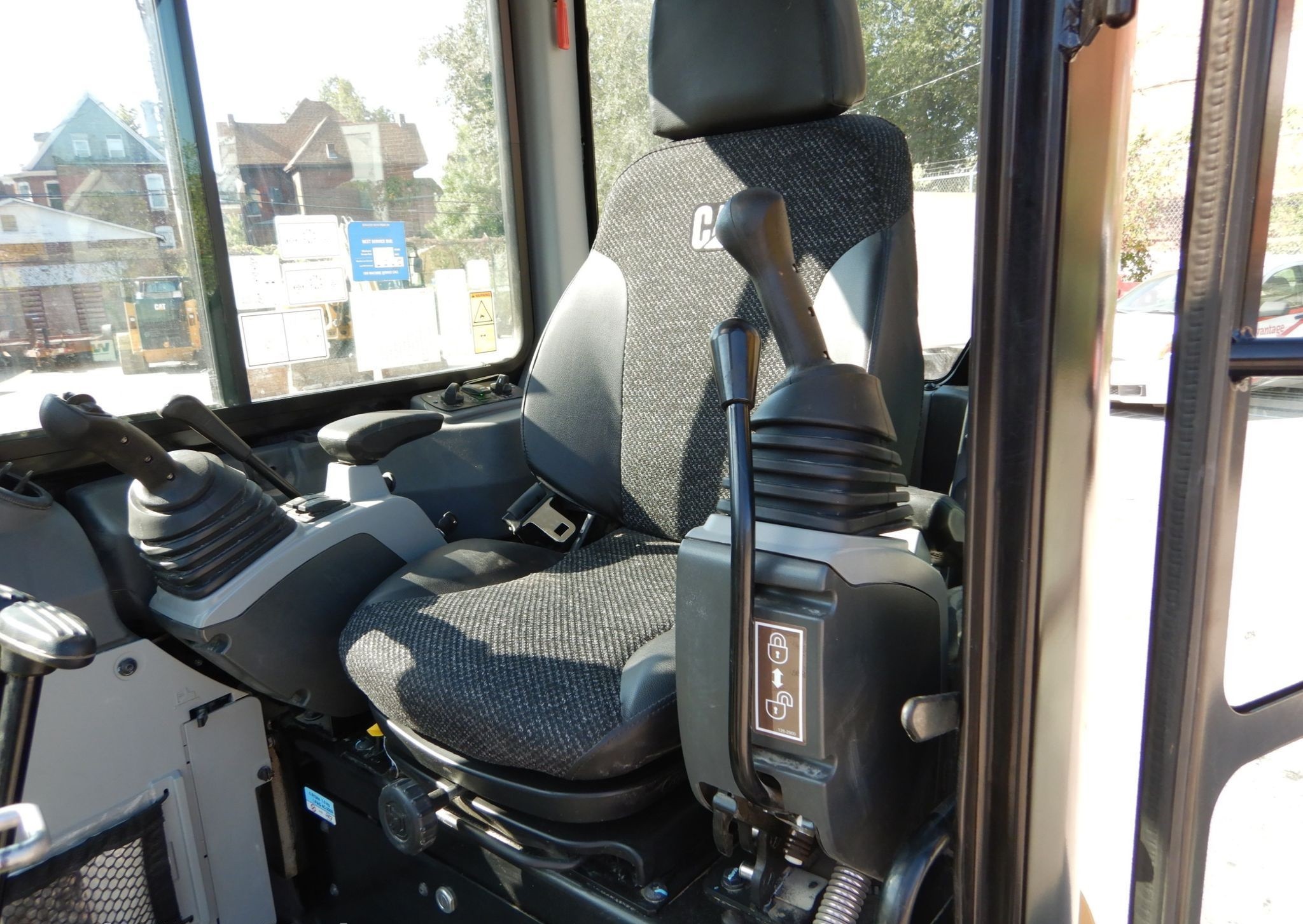 gallery 2018 Caterpillar 305E2 CR mini excavator