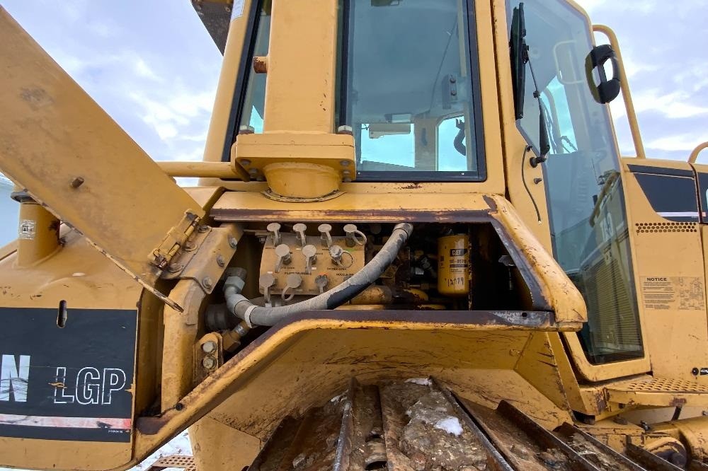 gallery 2005 Caterpillar D6N LGP Crawler Dozer