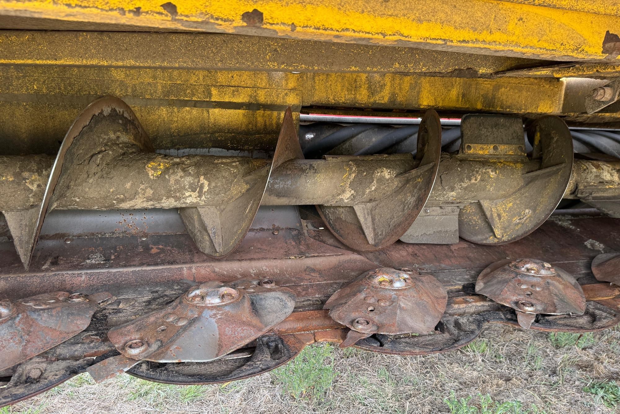 gallery 2014 New Holland Speedrower 240 Self-Propelled Windrower