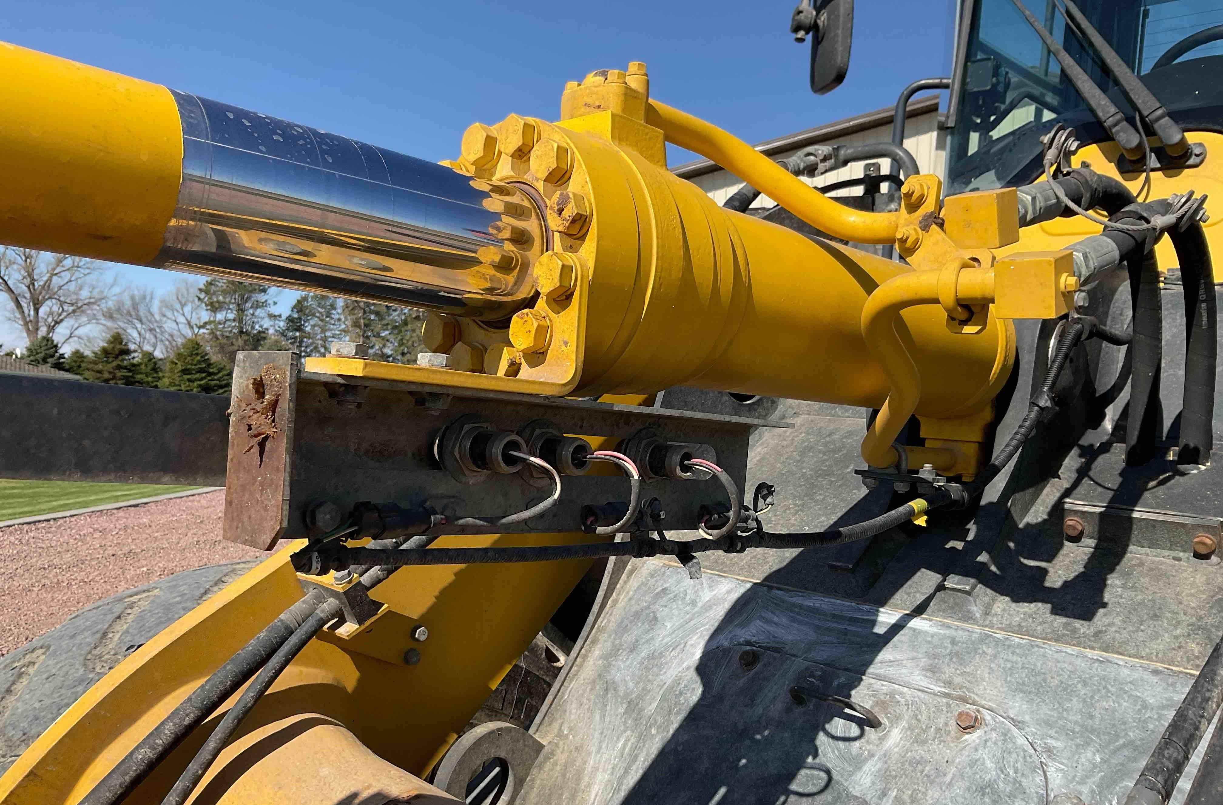 gallery 2019 Komatsu WA270-8 Wheel Loader