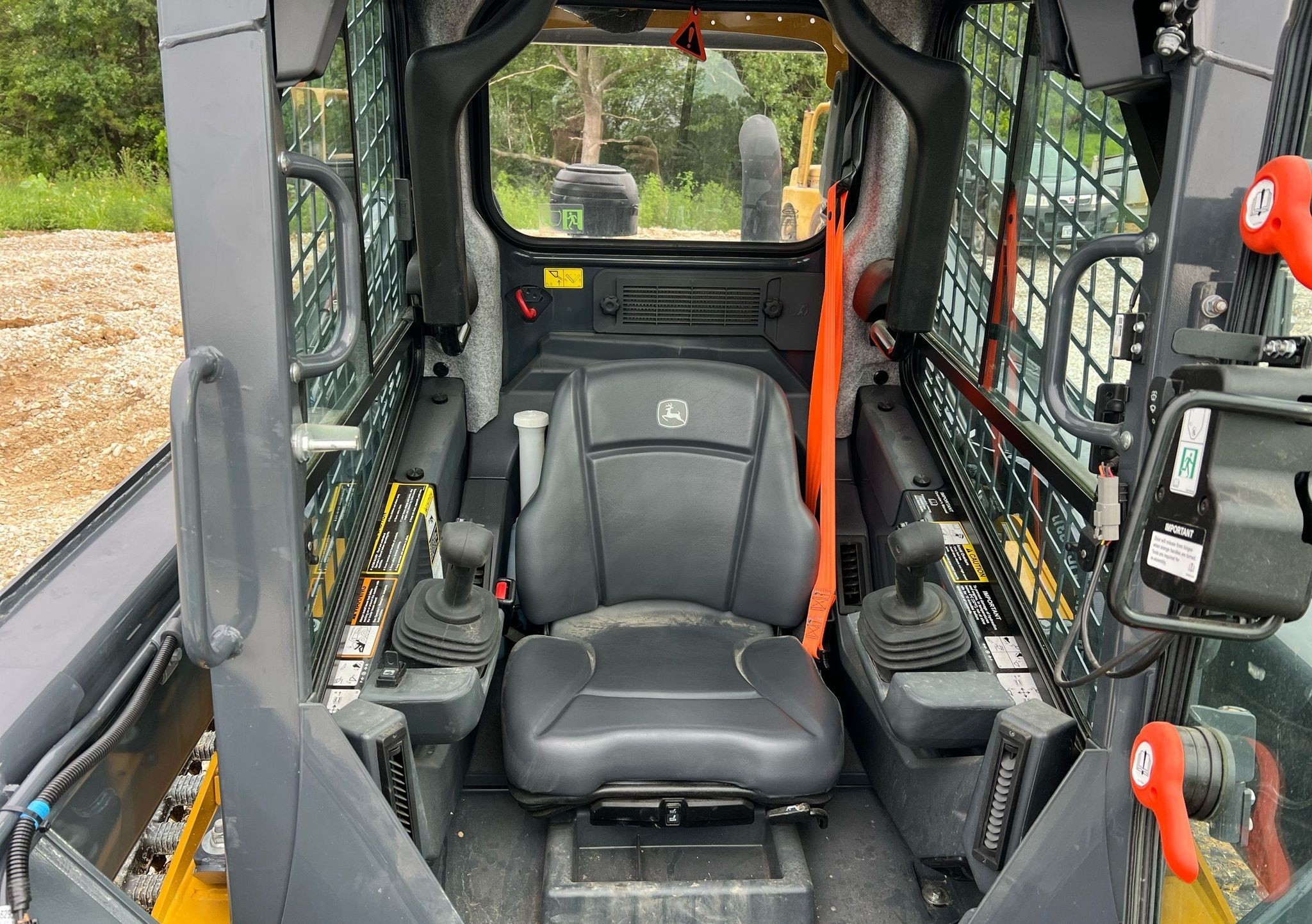 gallery 2022 John Deere 325G tracked skid steer loader