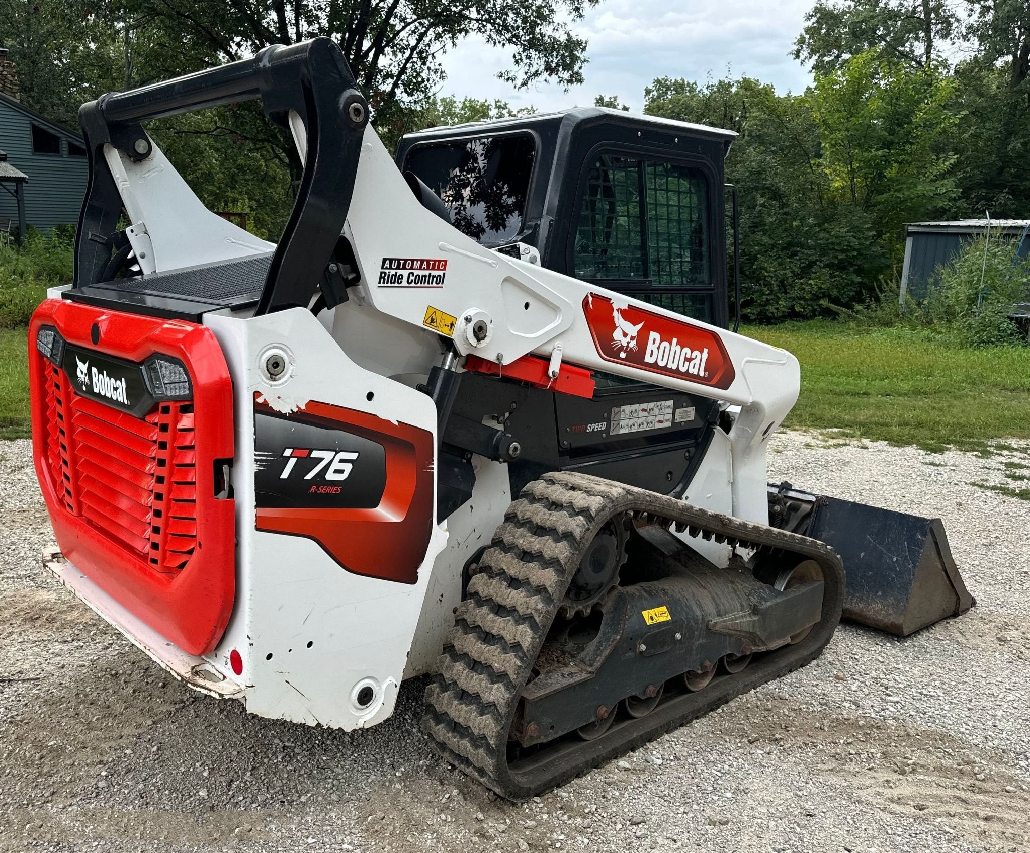 gallery 2022 Bobcat T76 R-Series tracked skid steer loader
