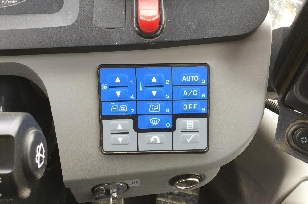 gallery 2018 Komatsu WA270-8 Wheel Loader
