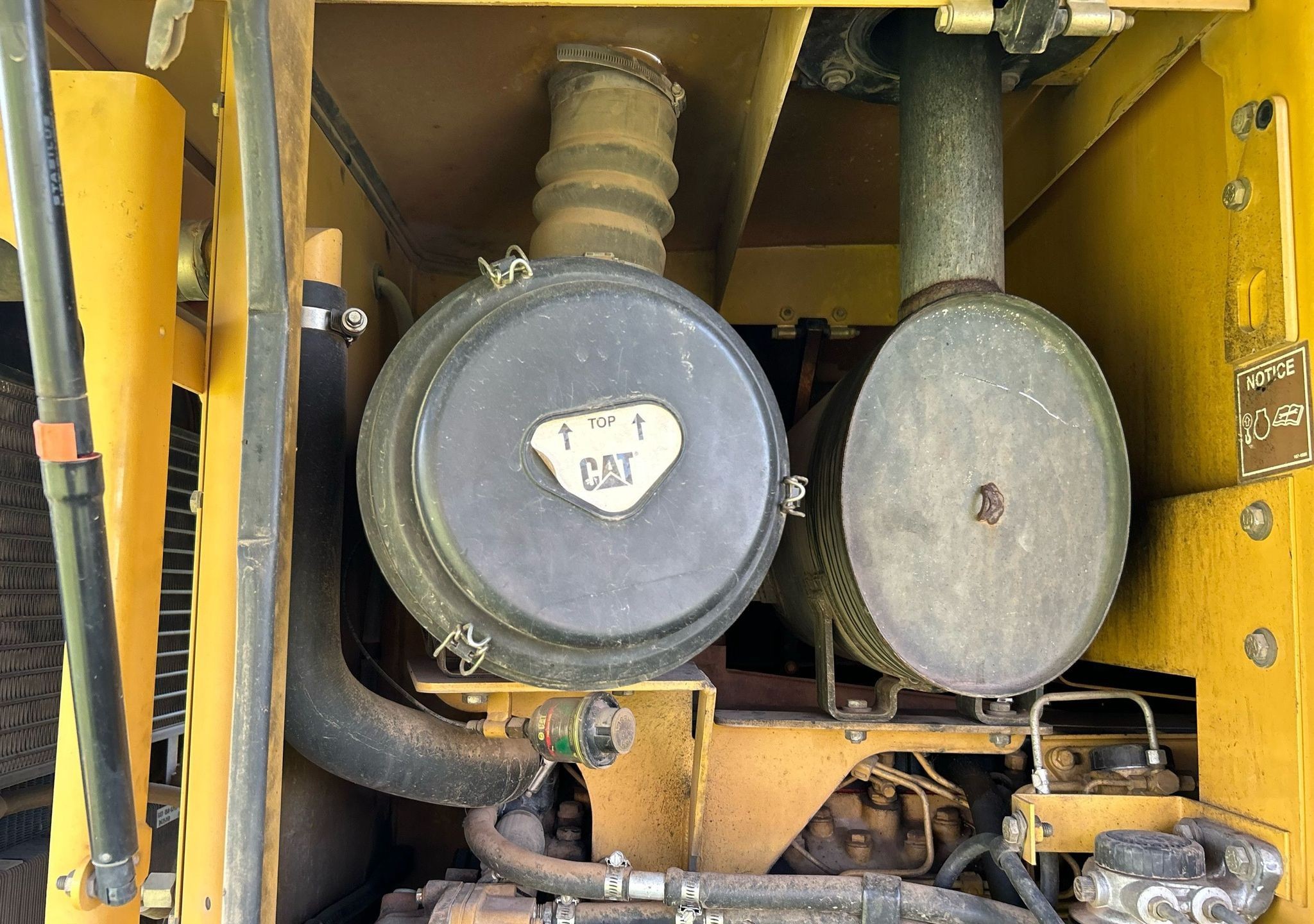 gallery 2001 Caterpillar 924G wheel loader