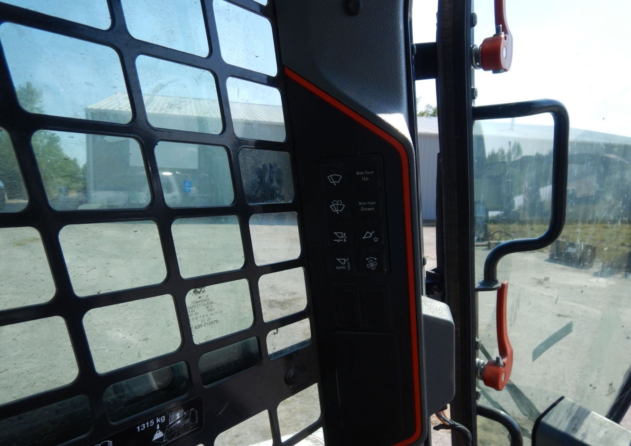 gallery 2020 Loader Bobcat T76 Skid Steer