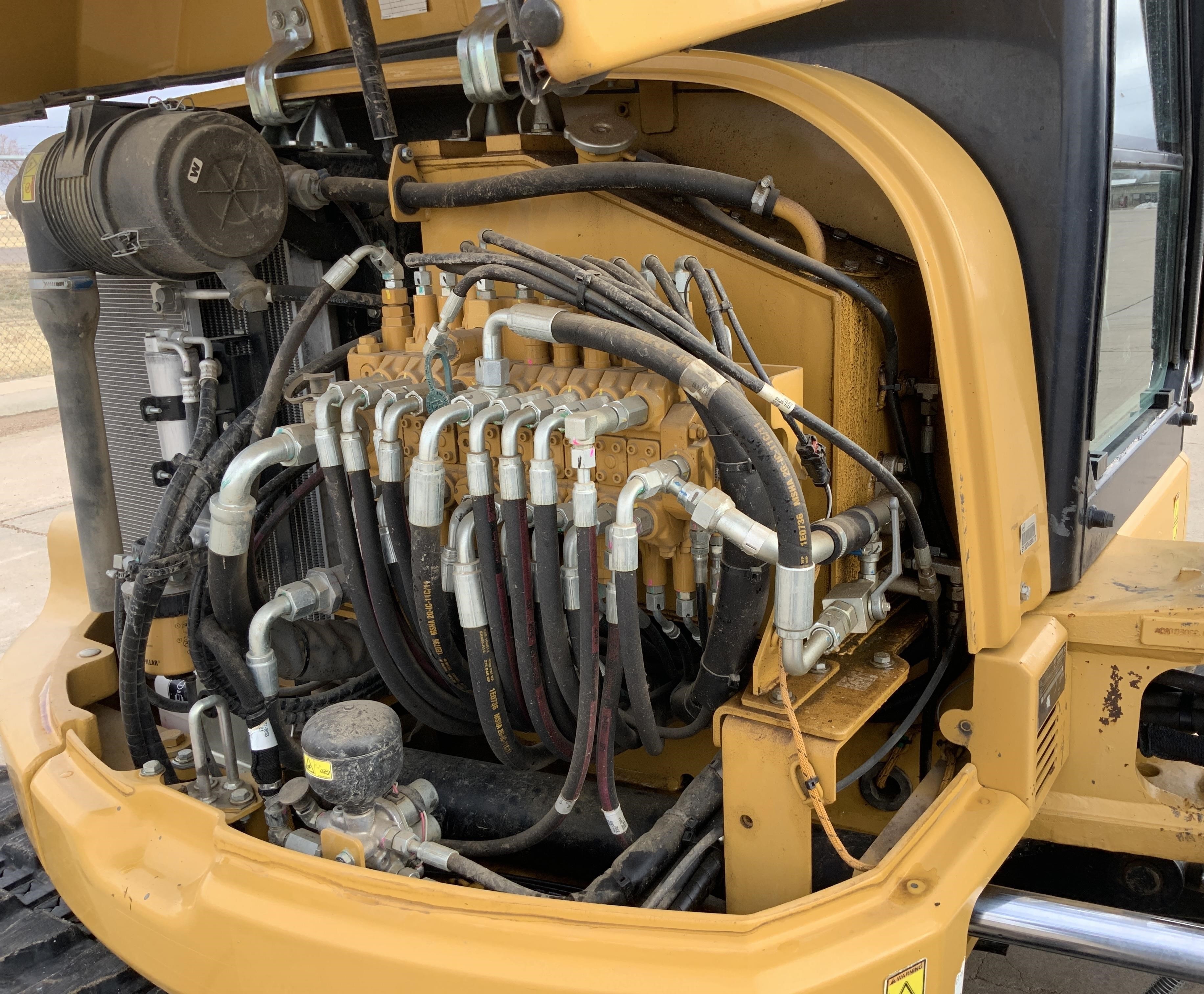 gallery 2014 Caterpillar 305E Mini Excavator