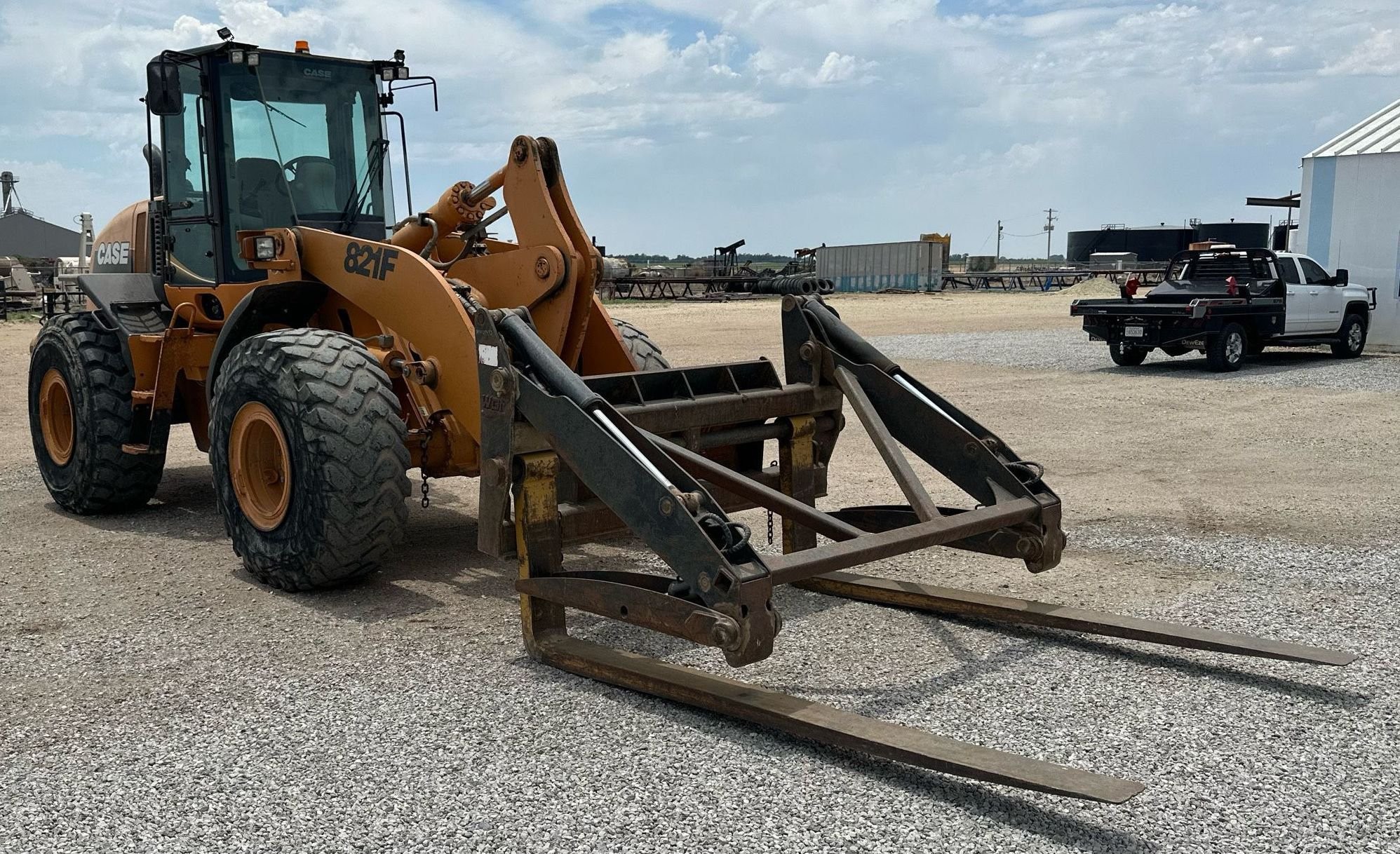 gallery 2011 Case 821F wheel loader