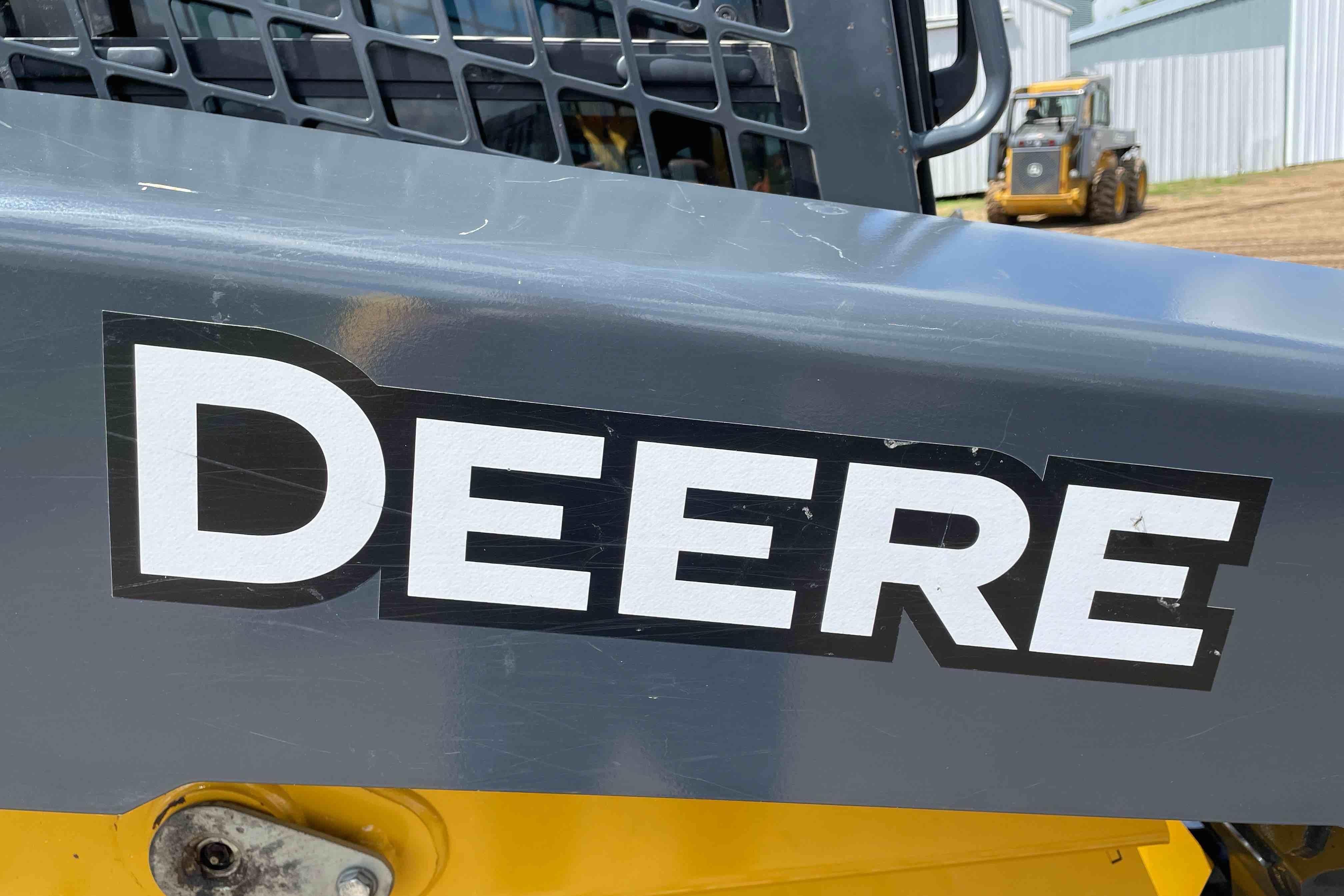 gallery 2021 John Deere 333G Compact Track Loader