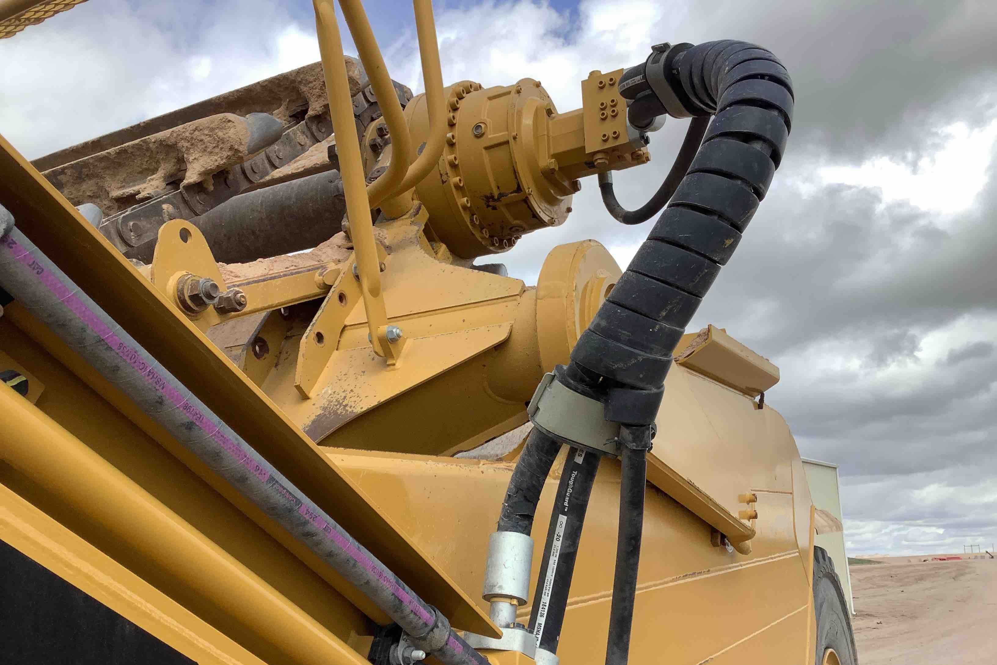 gallery 2017 Caterpillar 623K Self Propelled Elevating Scraper
