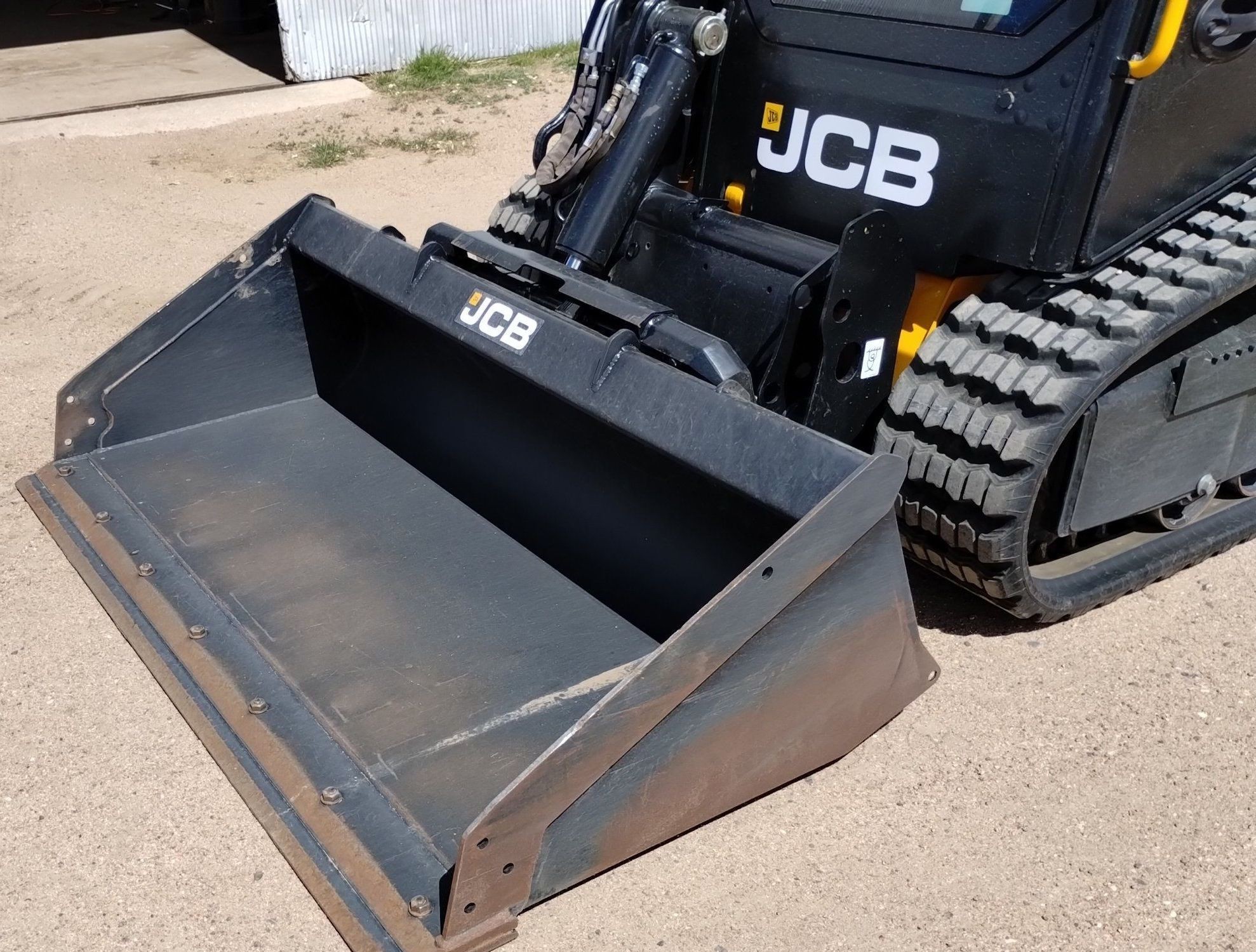 gallery 2021 JCB 215T Super tracked skid steer loader