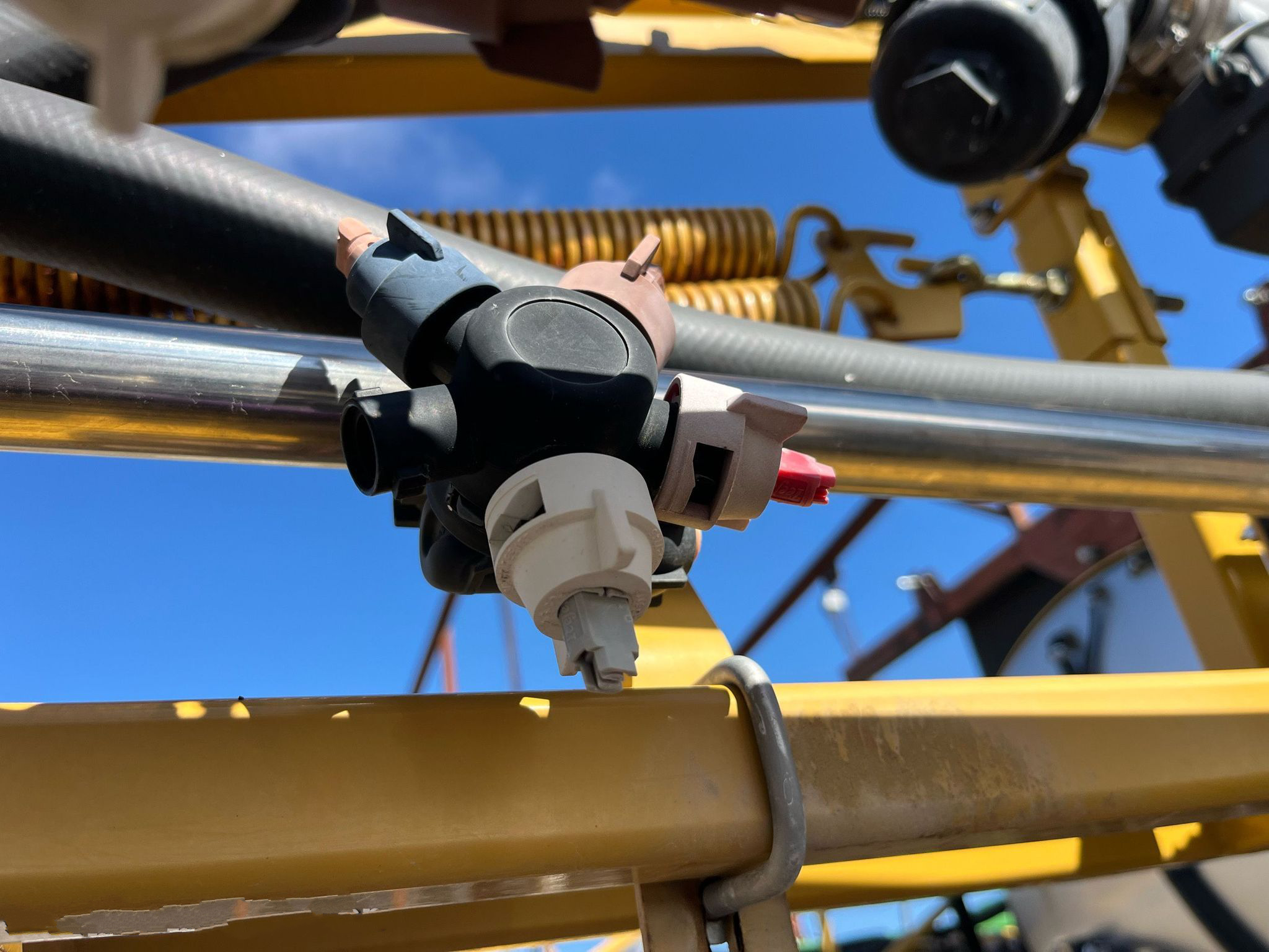 gallery 2013 Rogator RG1100 applicator