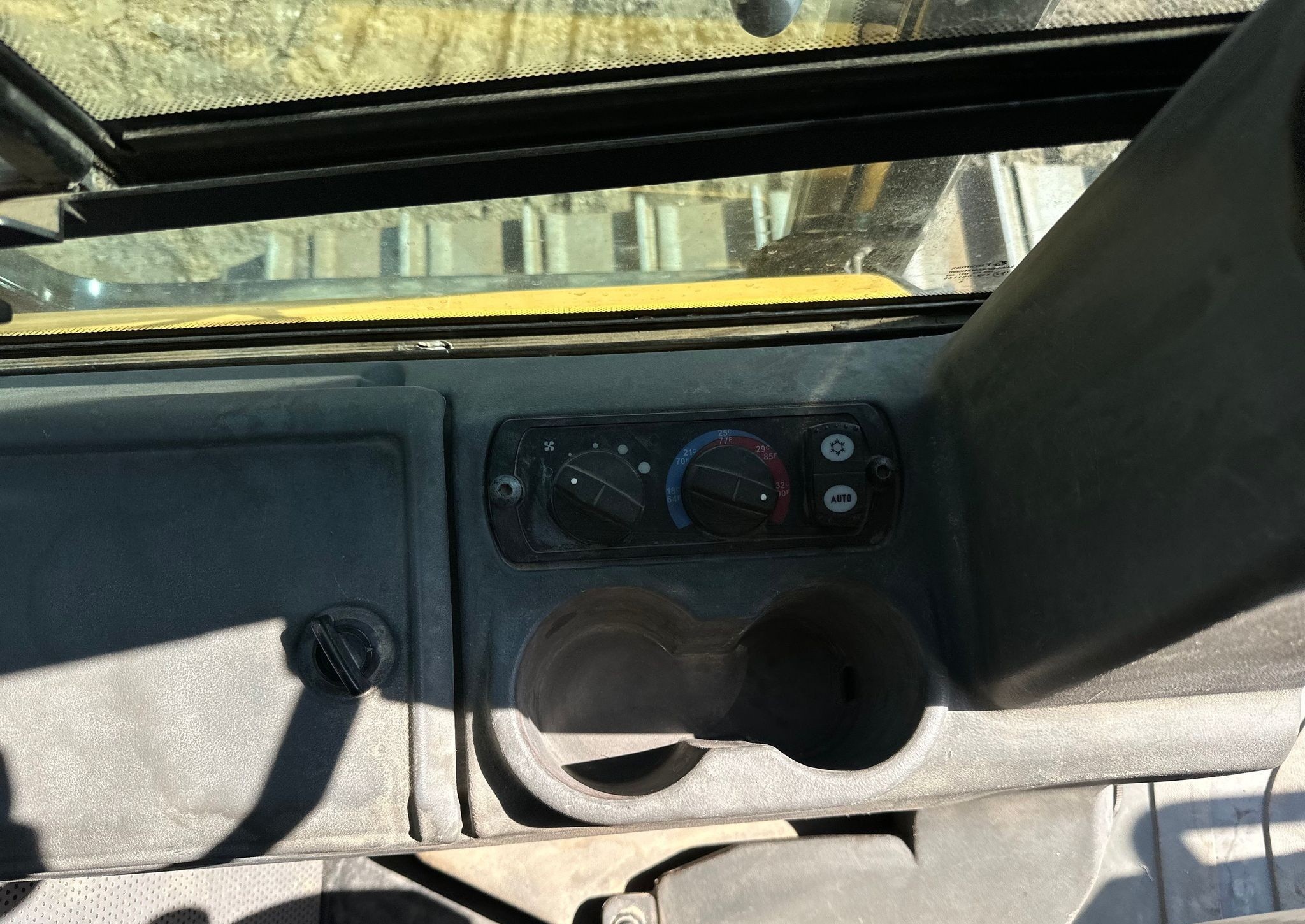 gallery 2016 Caterpillar D6K2 LGP dozer