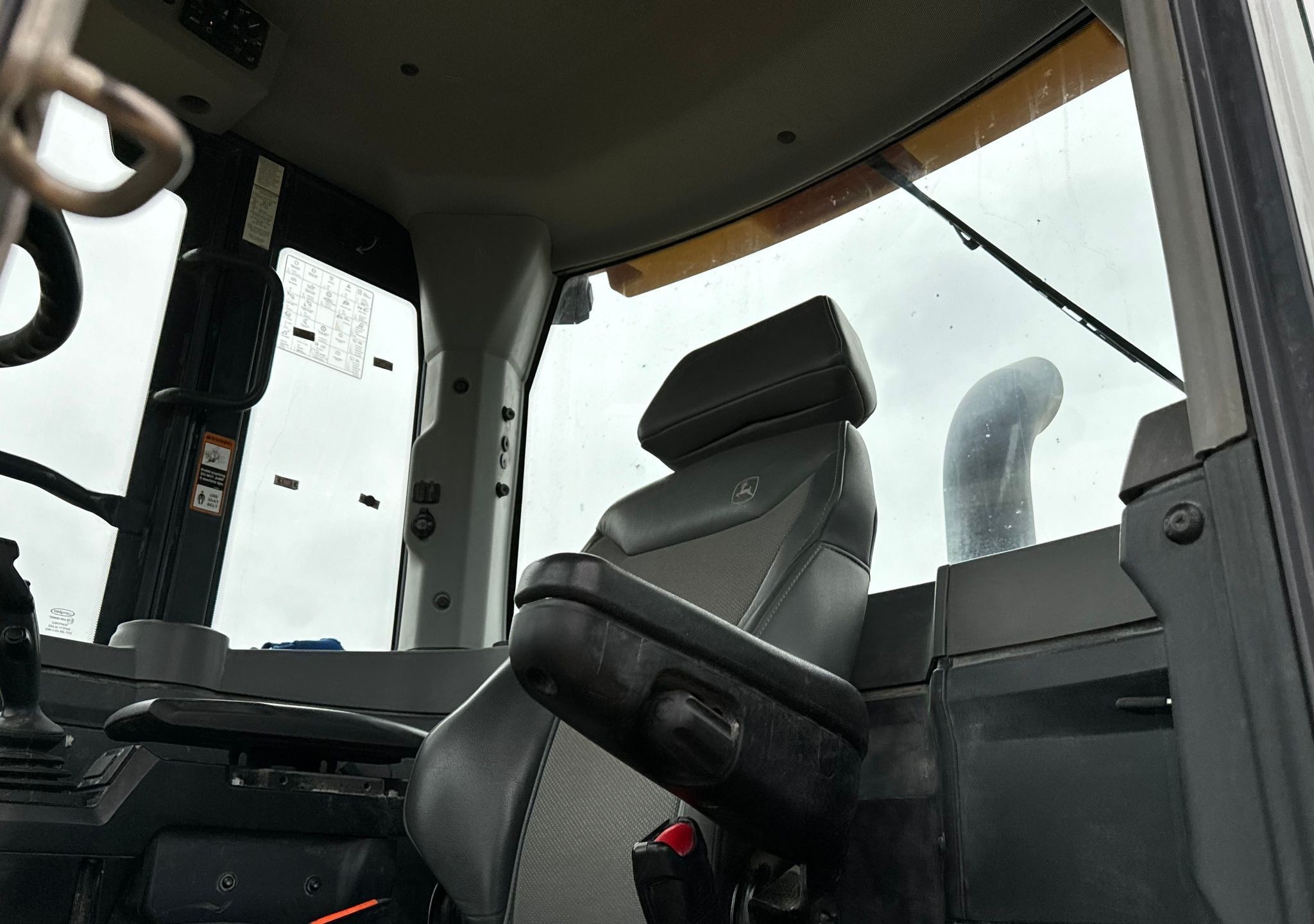 gallery 2022 John Deere 544 P-Tier wheel loader