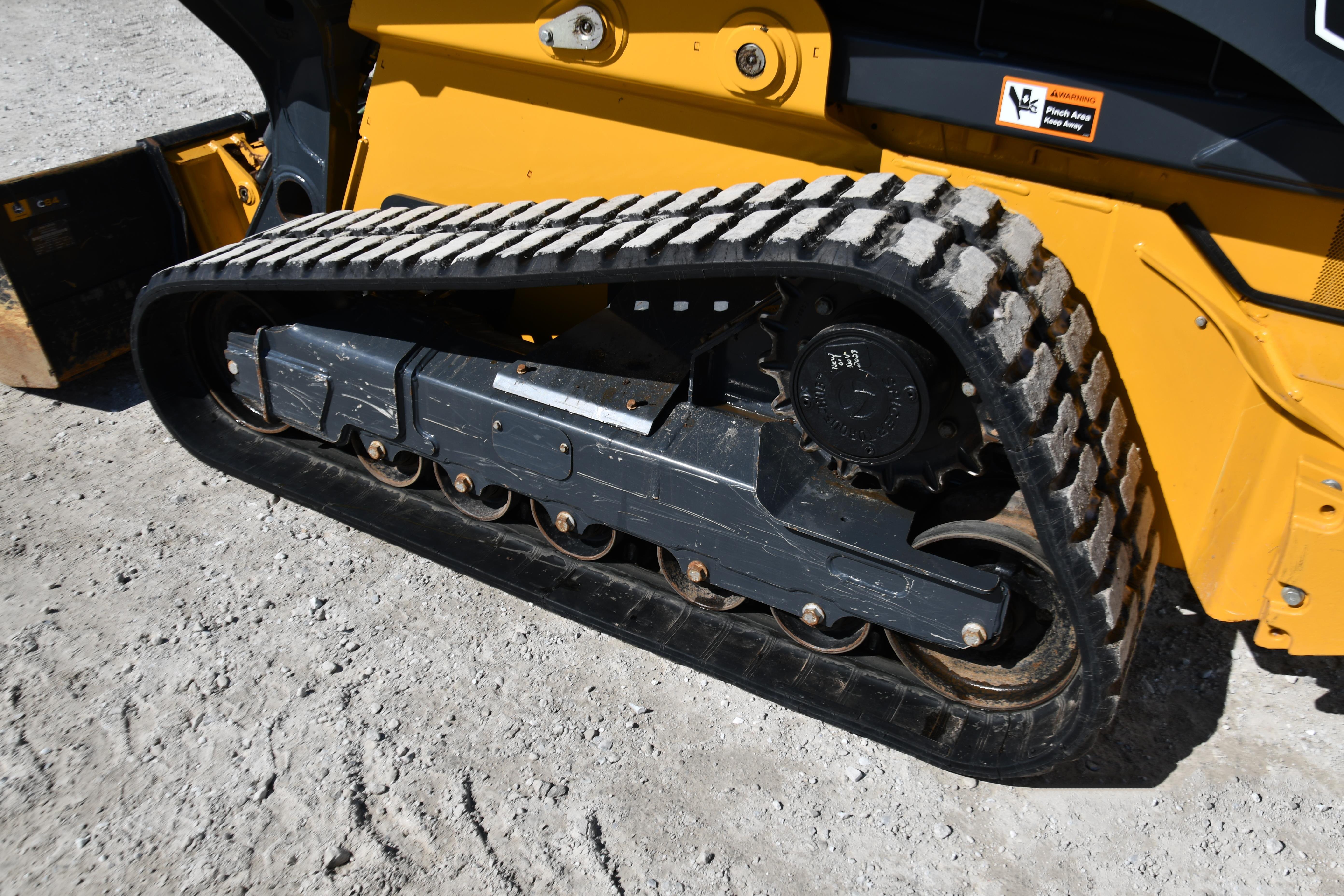gallery 2022 JohnDeere 333G compact track loader