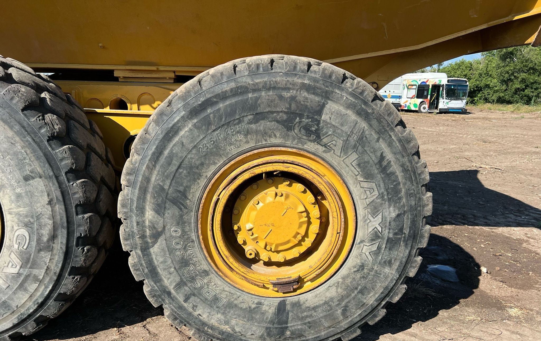 gallery 2002 Caterpillar 730 haul truck