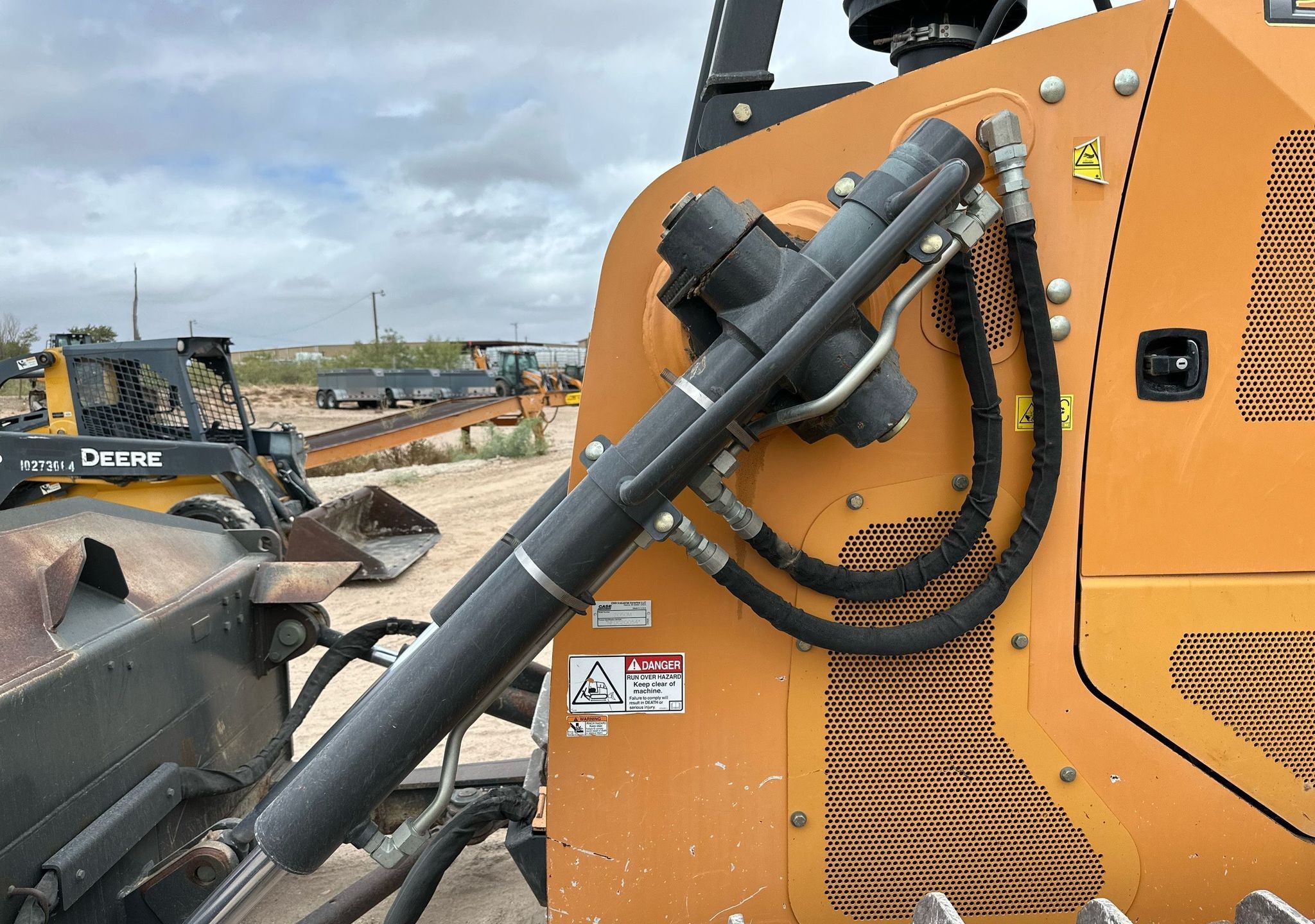 gallery Case 2050M XLT dozer
