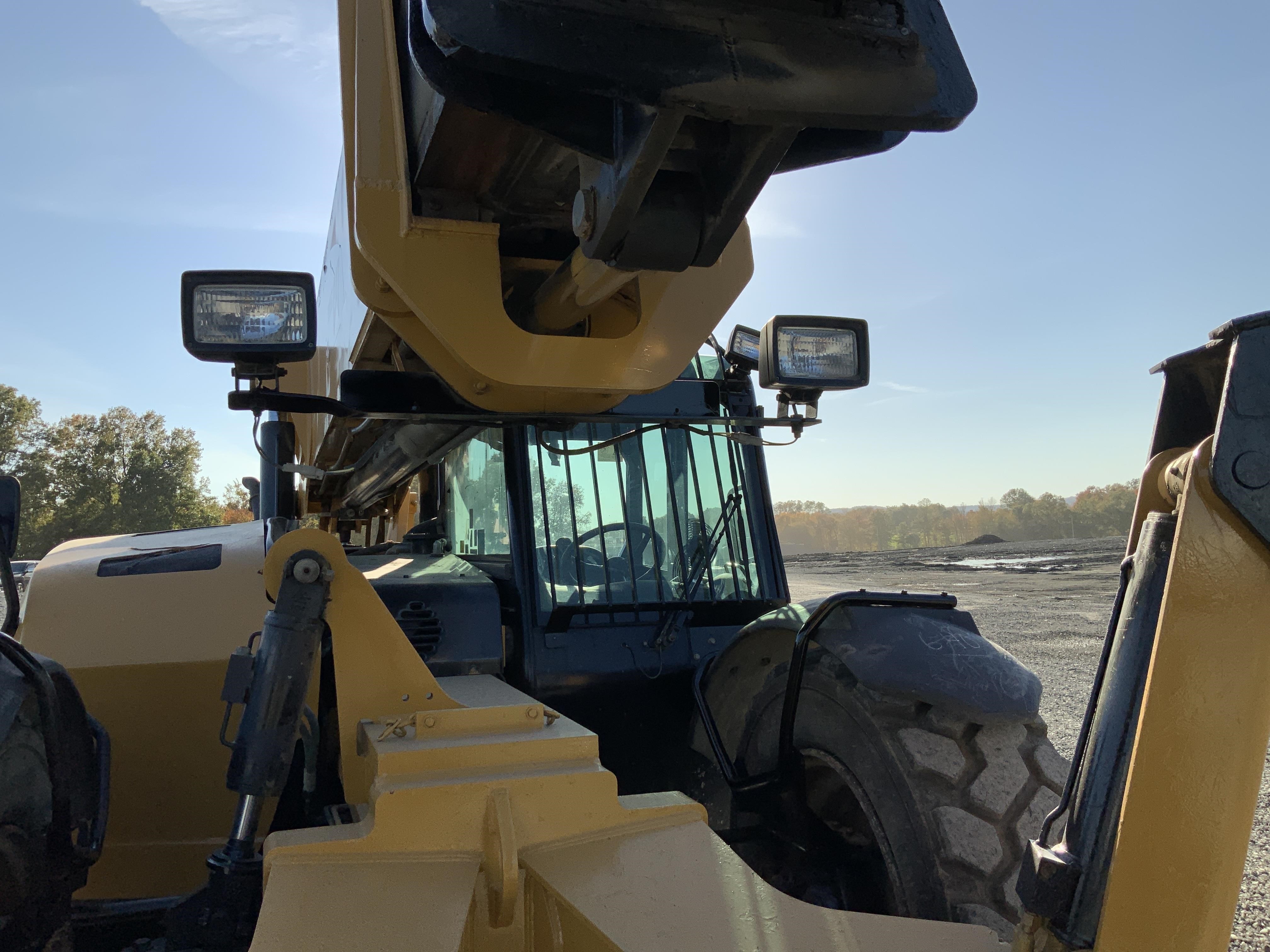 gallery 2013 Caterpillar TL1055C Telehandler
