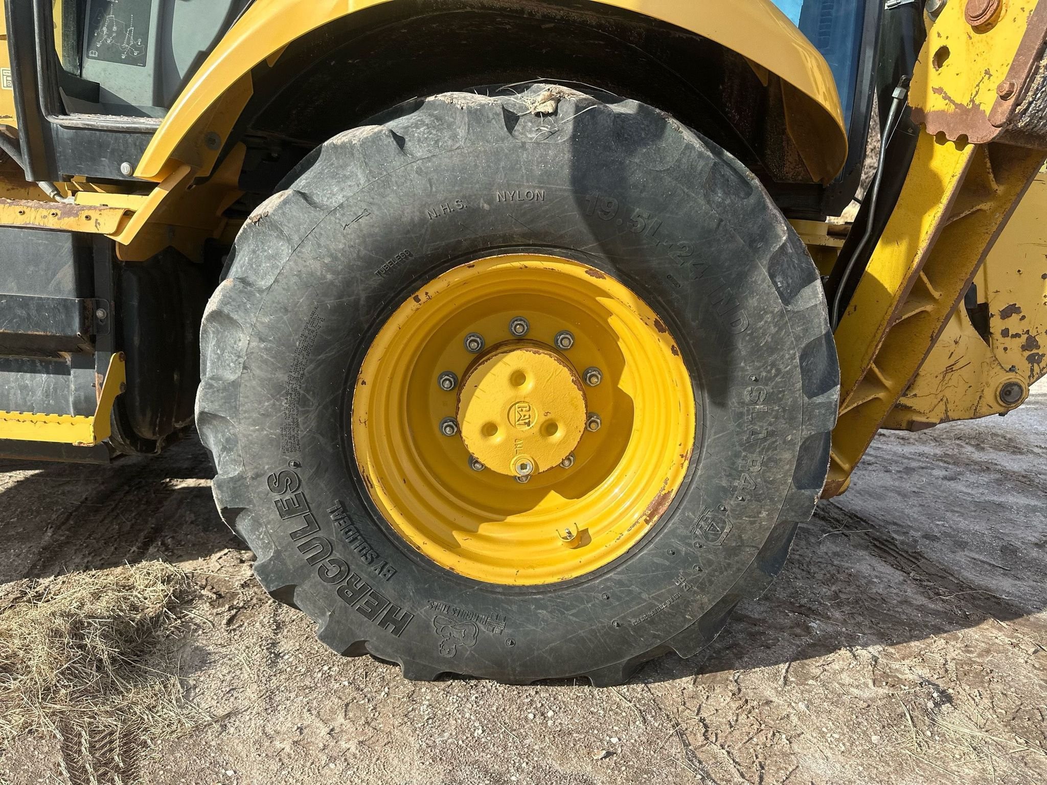 gallery 2015 Caterpillar 420F backhoe