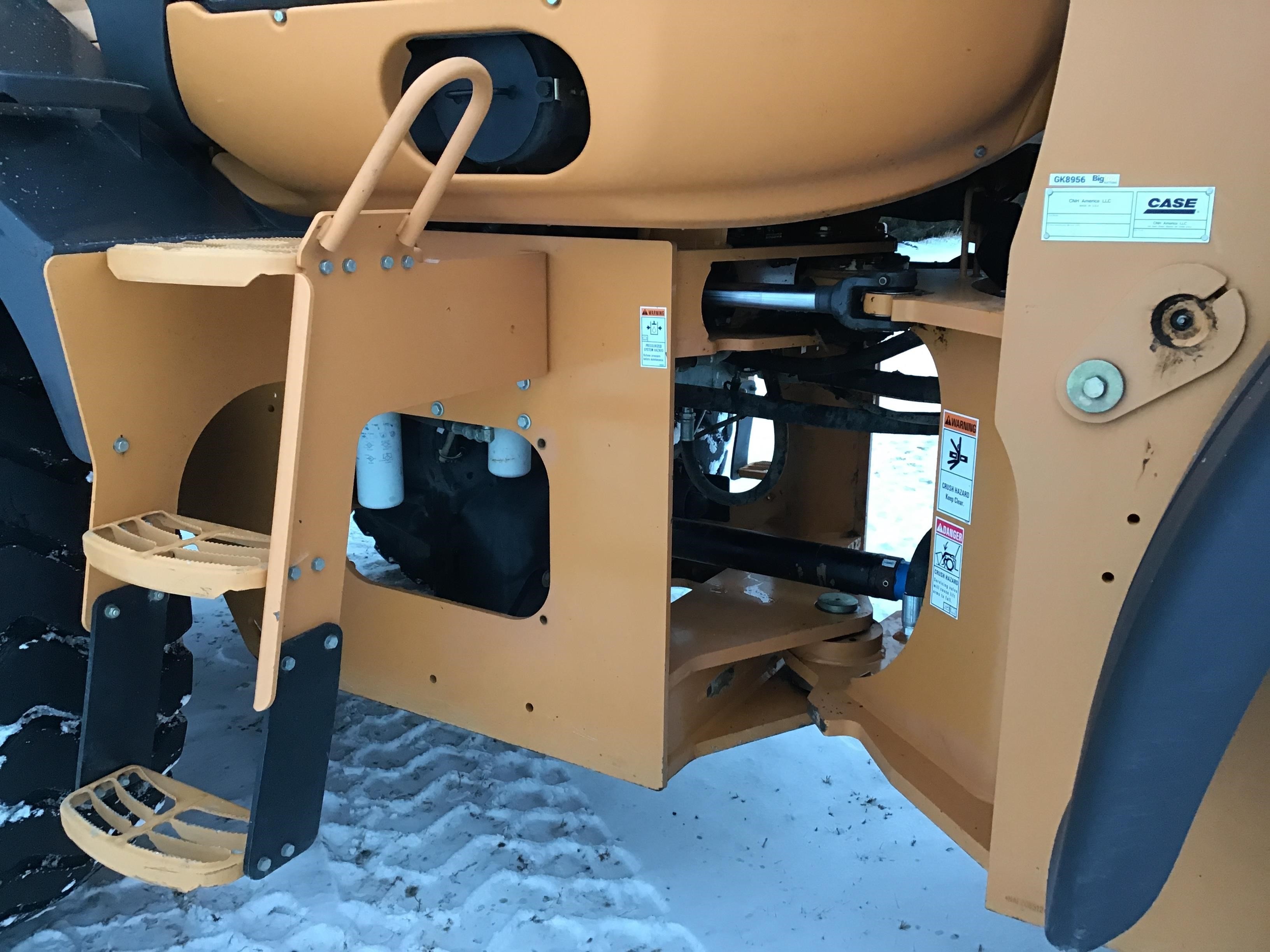 gallery 2010 Case 821E Wheel Loader