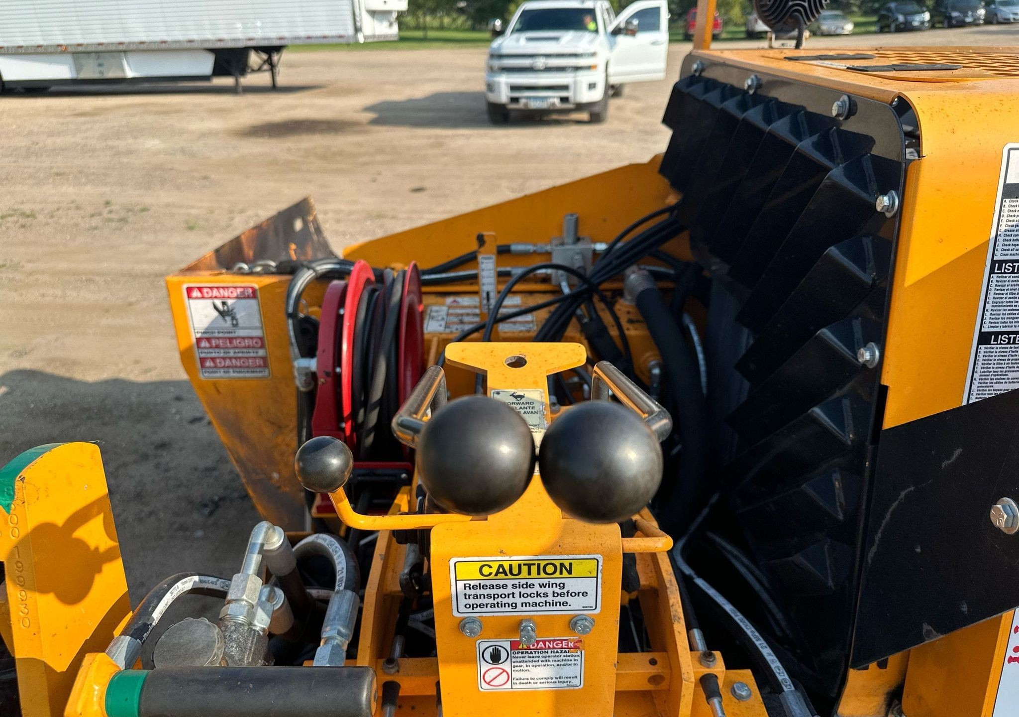 gallery 2018 LeeBoy 8500D paver