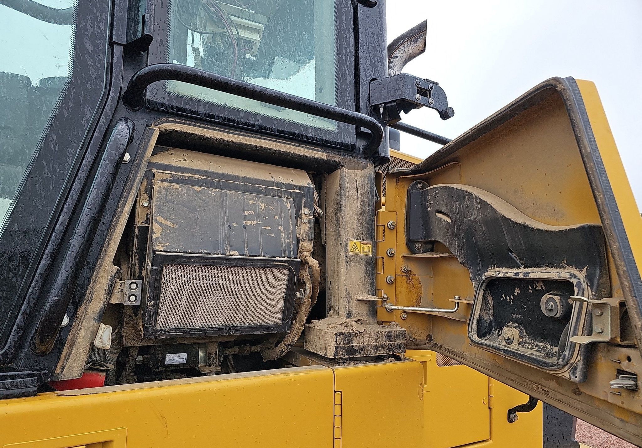 gallery 2015 Caterpillar 963D track loader