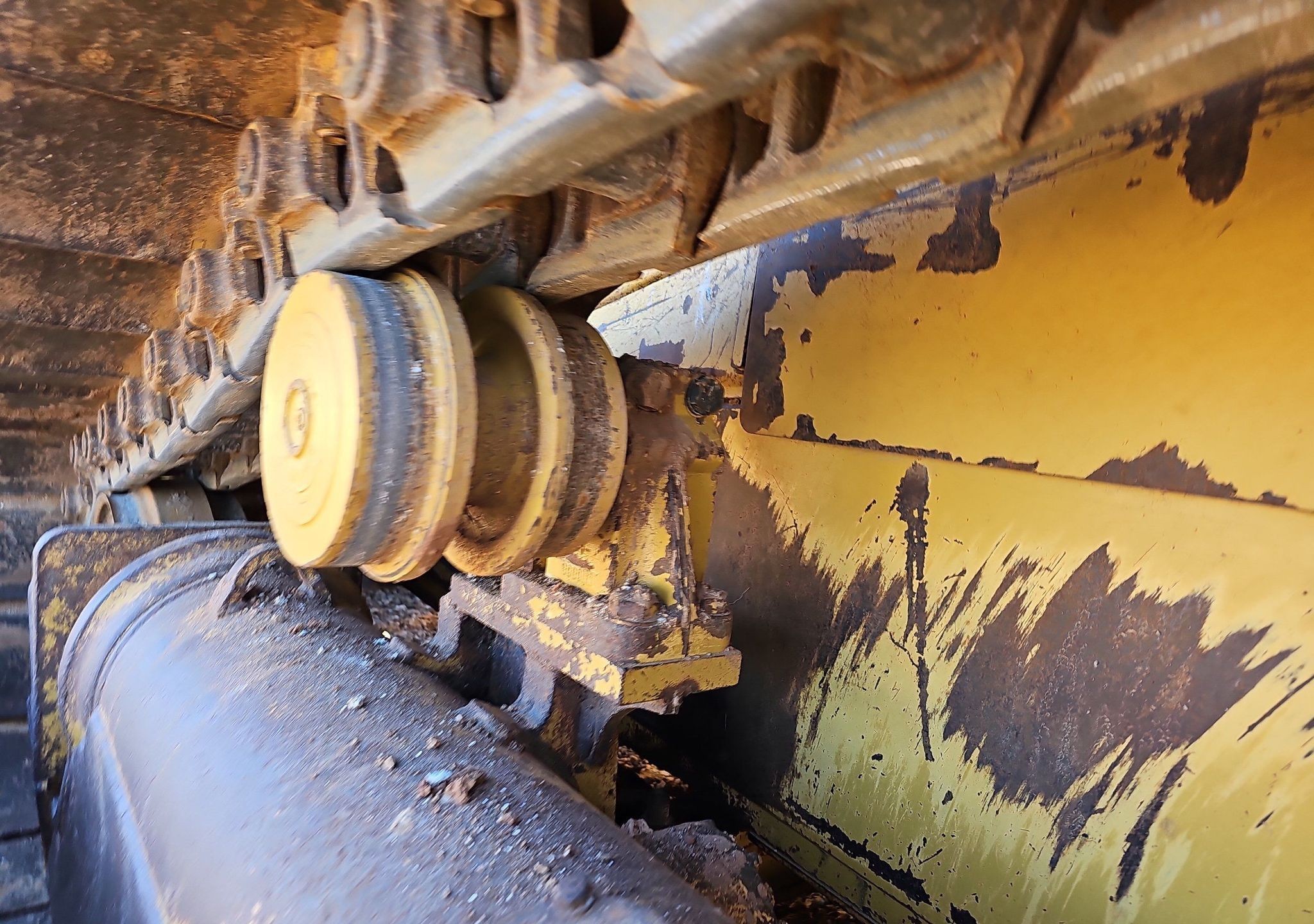 gallery 2014 Caterpillar D6T XL dozer