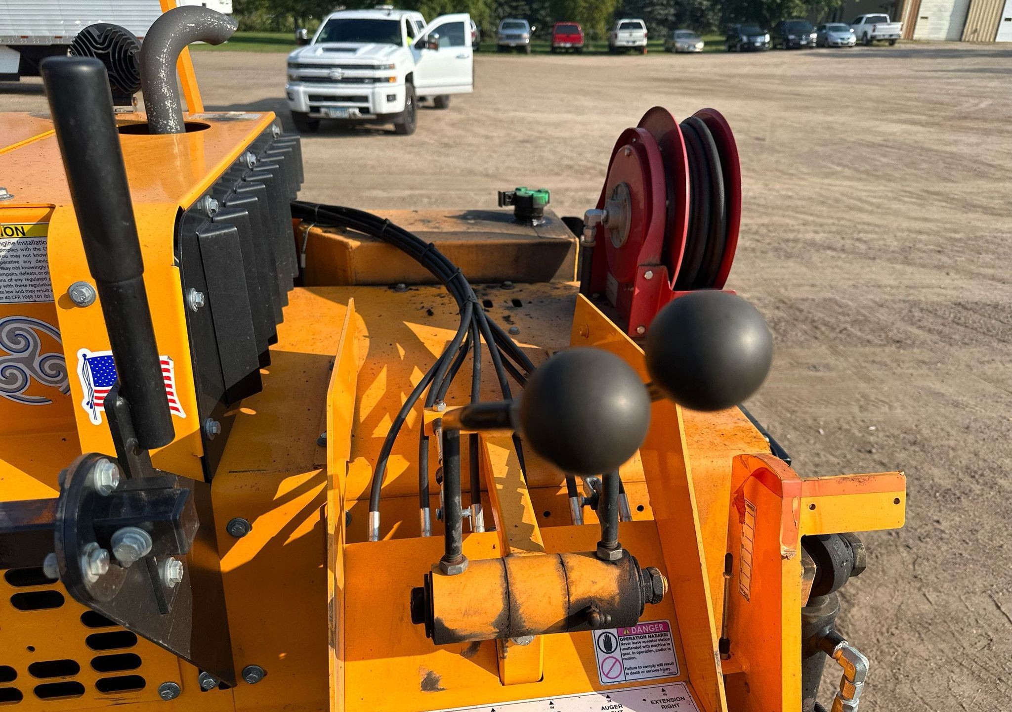 gallery 2018 LeeBoy 8500D paver