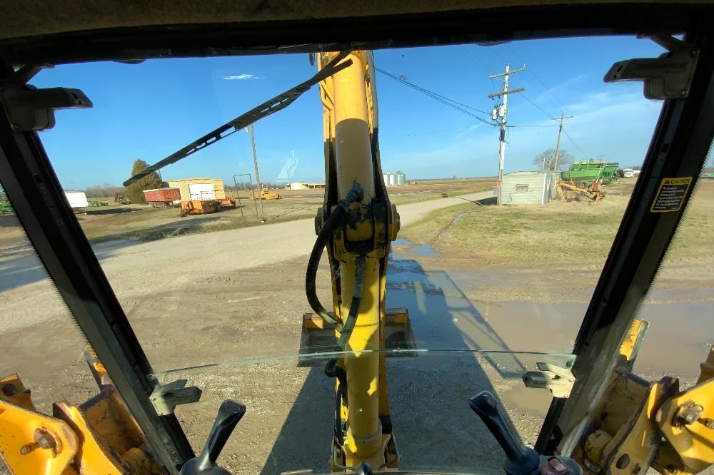 gallery 2006 John Deere 410G 4x4 Loader Backhoe WExtendahoe