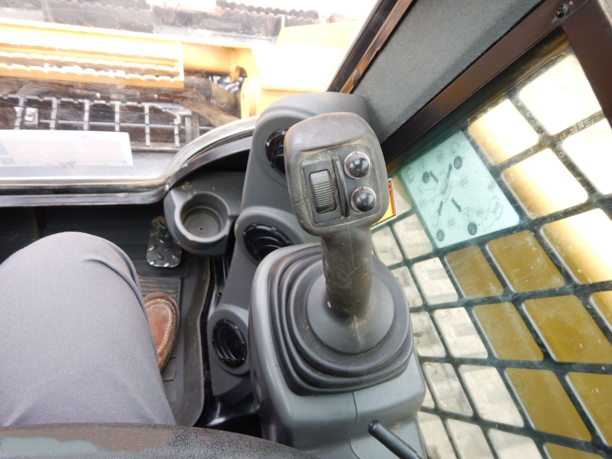 gallery 2018 Caterpillar 289D tracked skid steer loader