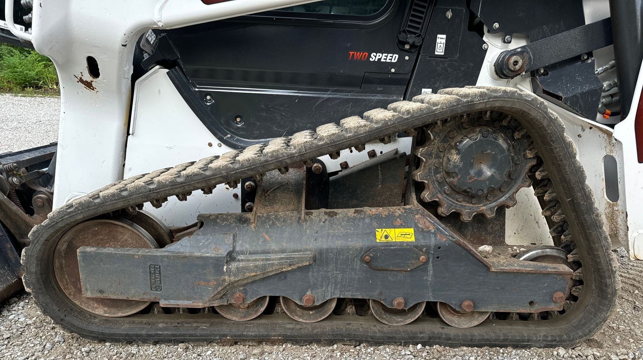gallery 2022 Bobcat T76 R-Series tracked skid steer loader