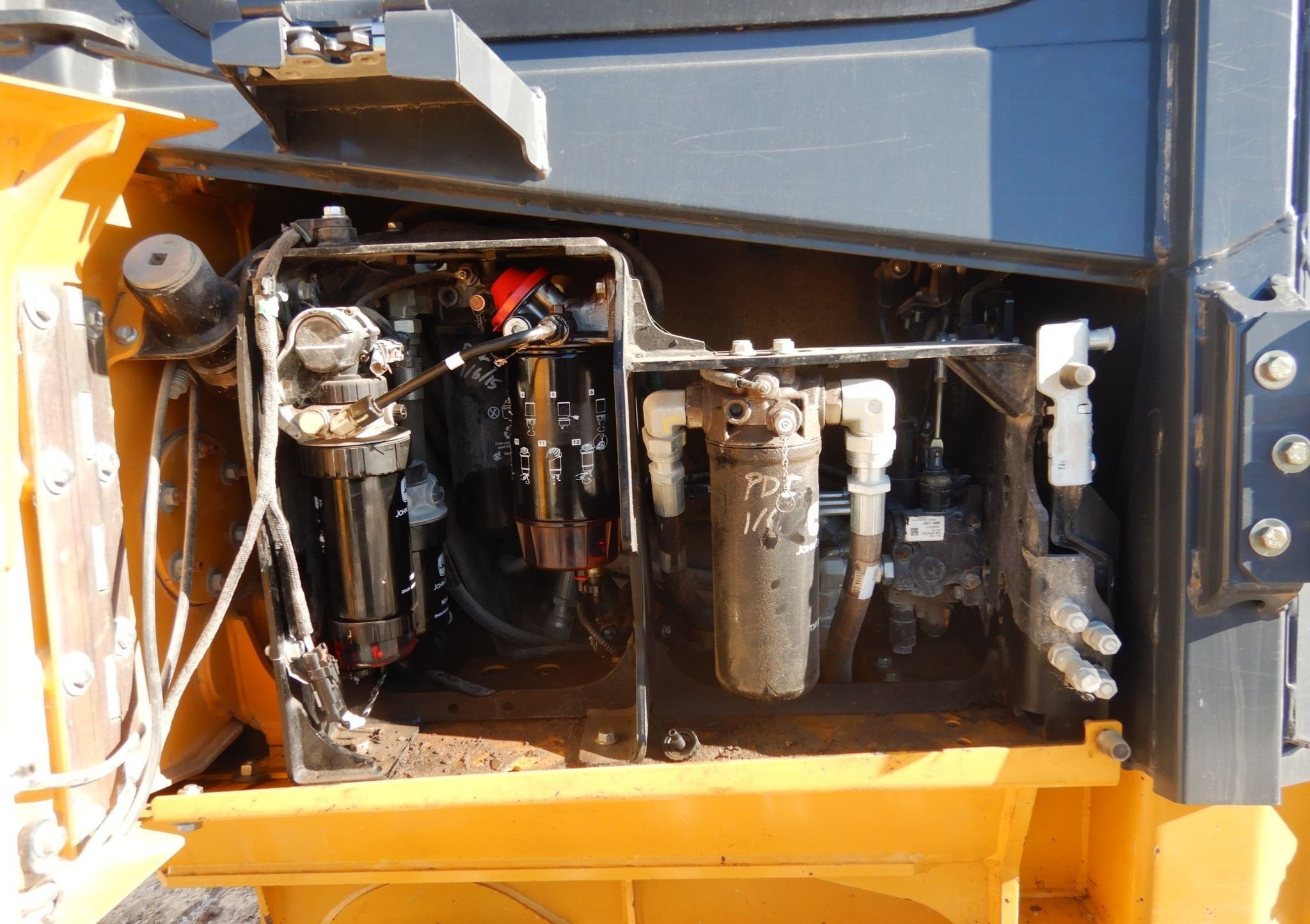 gallery 2015 John Deere 550K XLT dozer