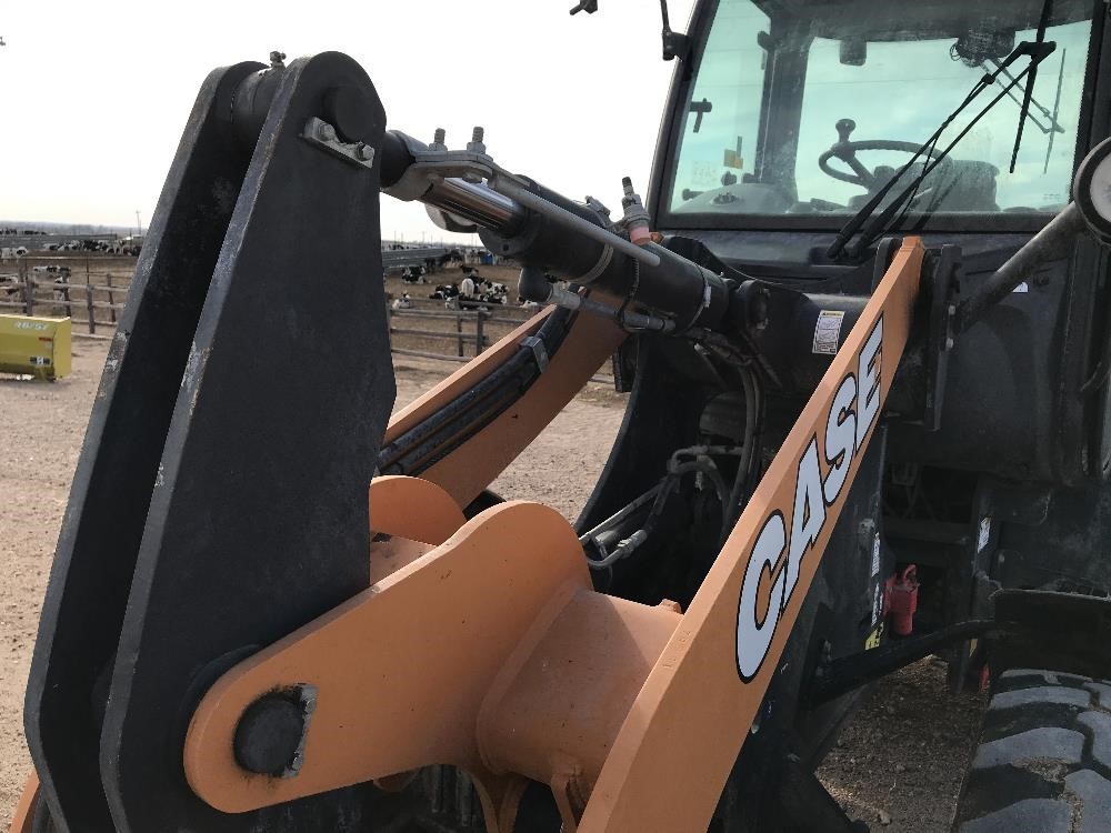 gallery 2018 Case 221F Compact Wheel Loader
