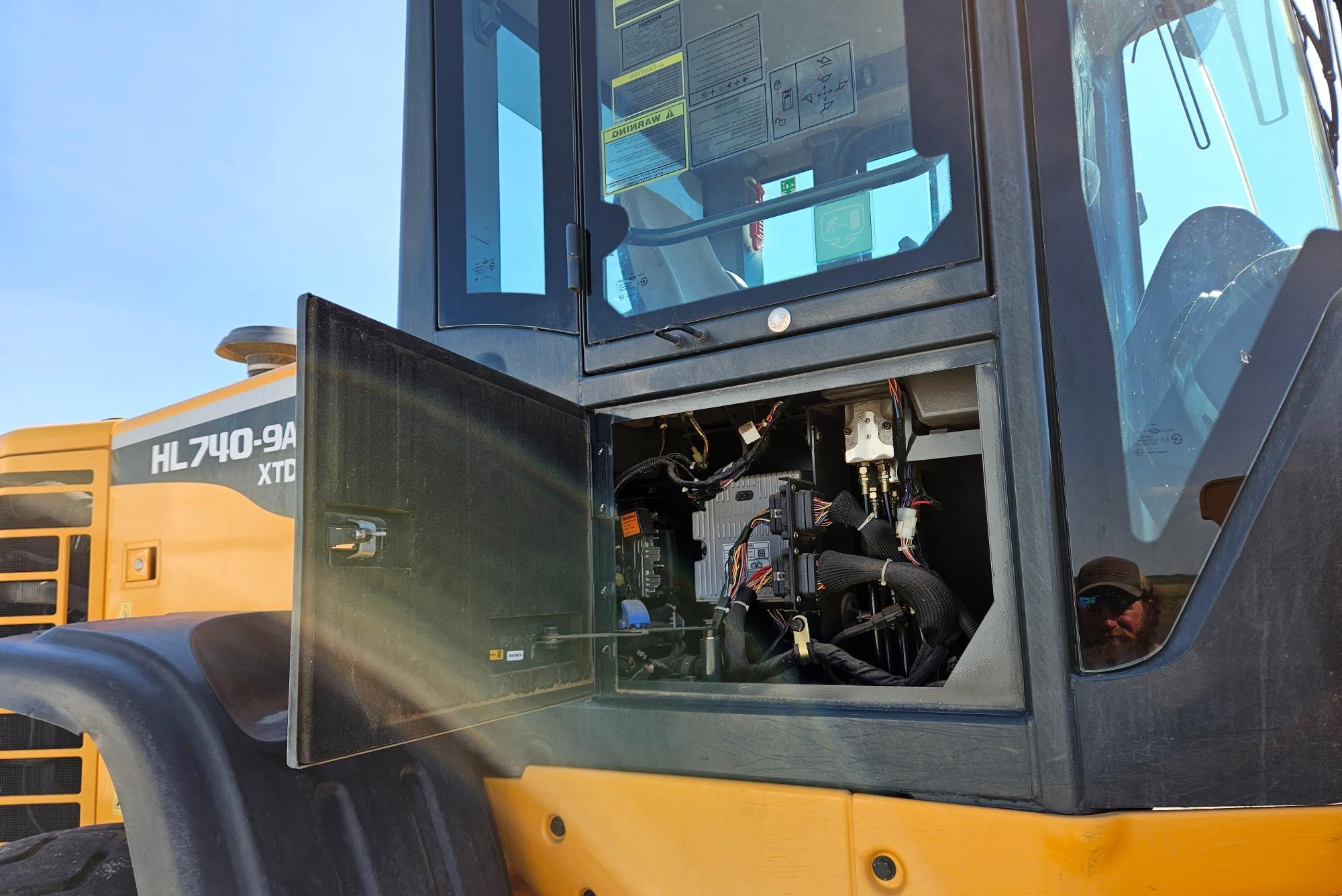 gallery 2015 Hyundai HL740XTD-9A Wheel Loader