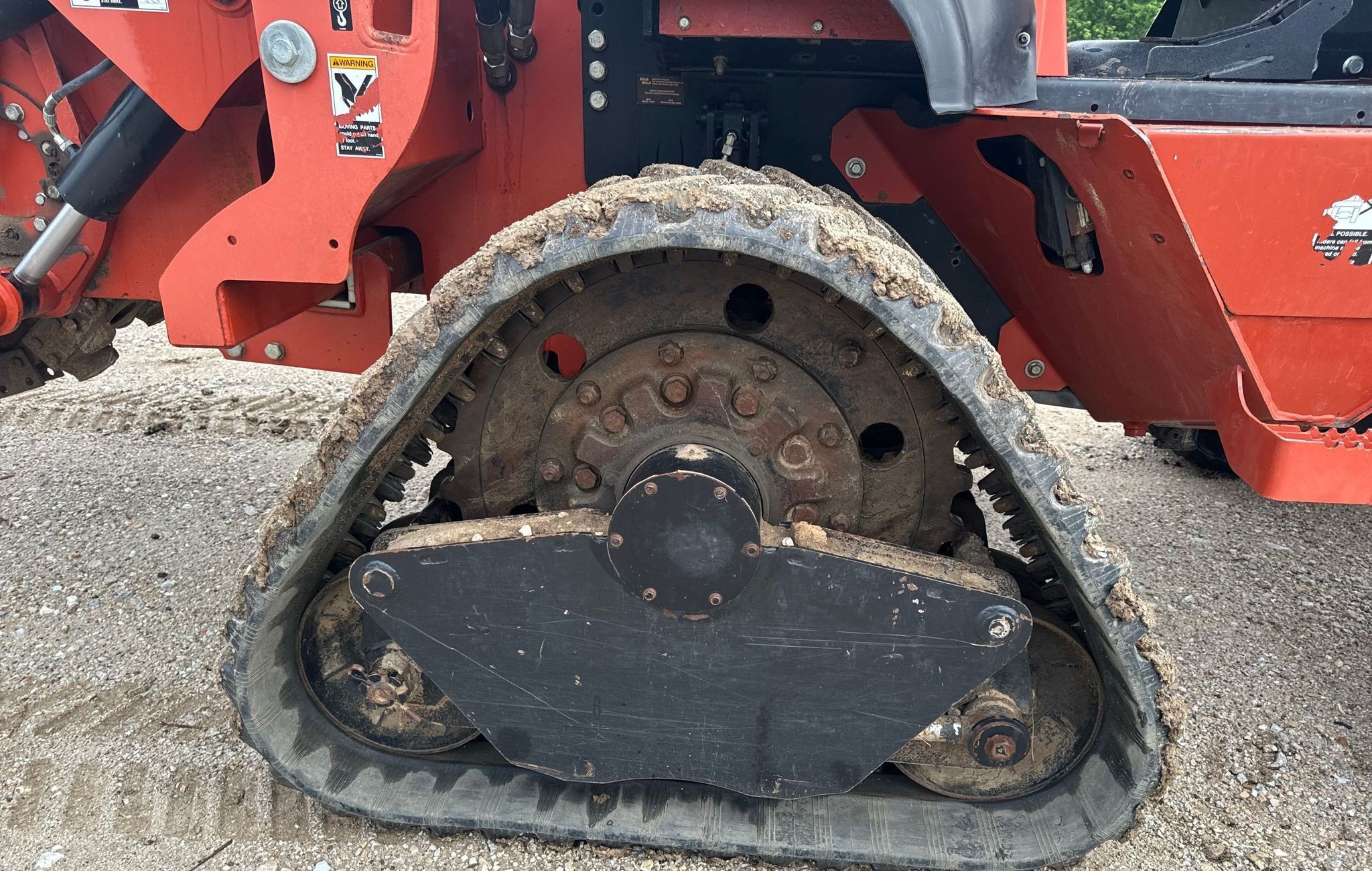 gallery 2013 Ditch Witch RT120 Quad trencher
