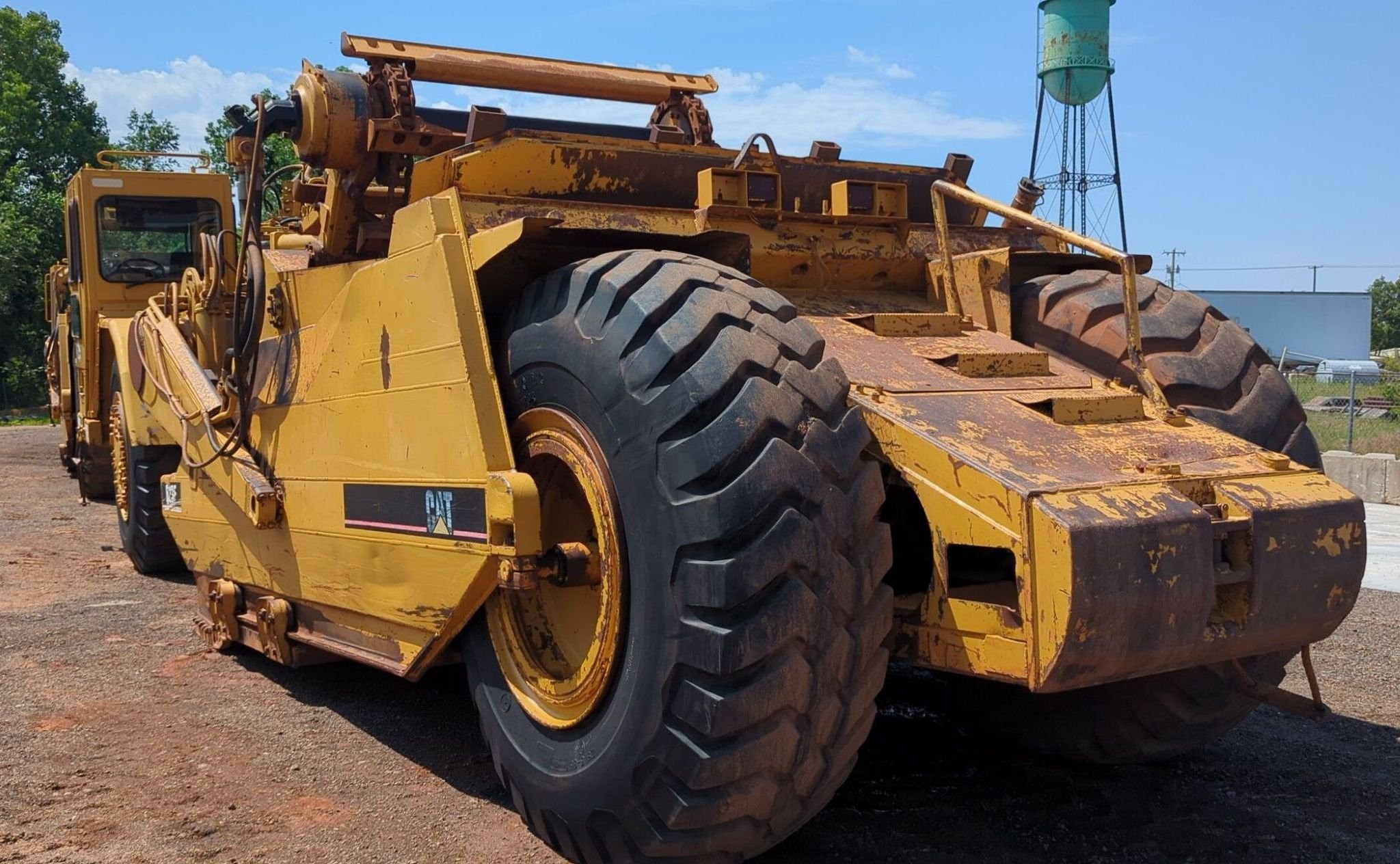 gallery 1995 Caterpillar 623F Elevating Scraper