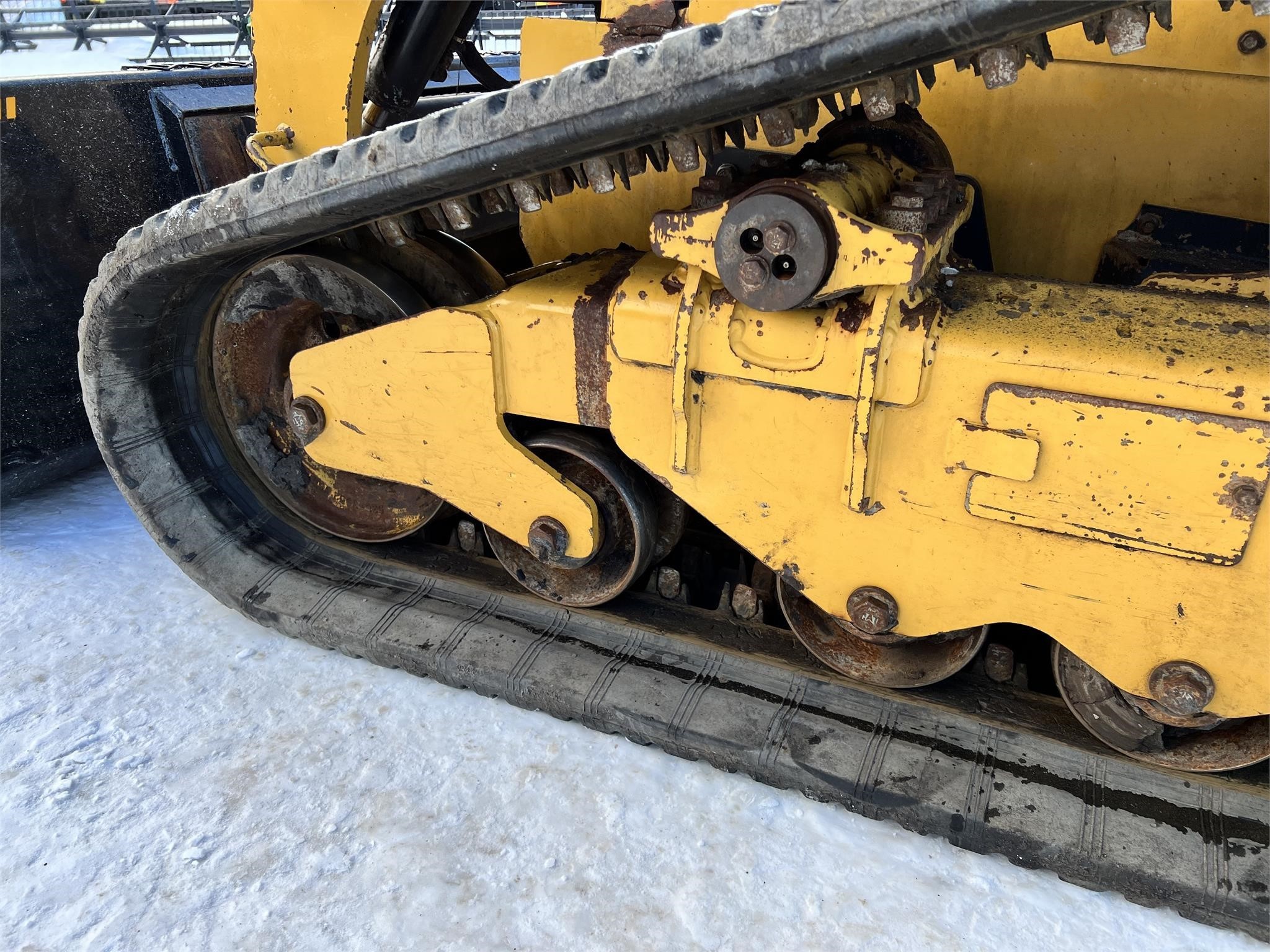 gallery 2019 Caterpillar 289D Skid Steer