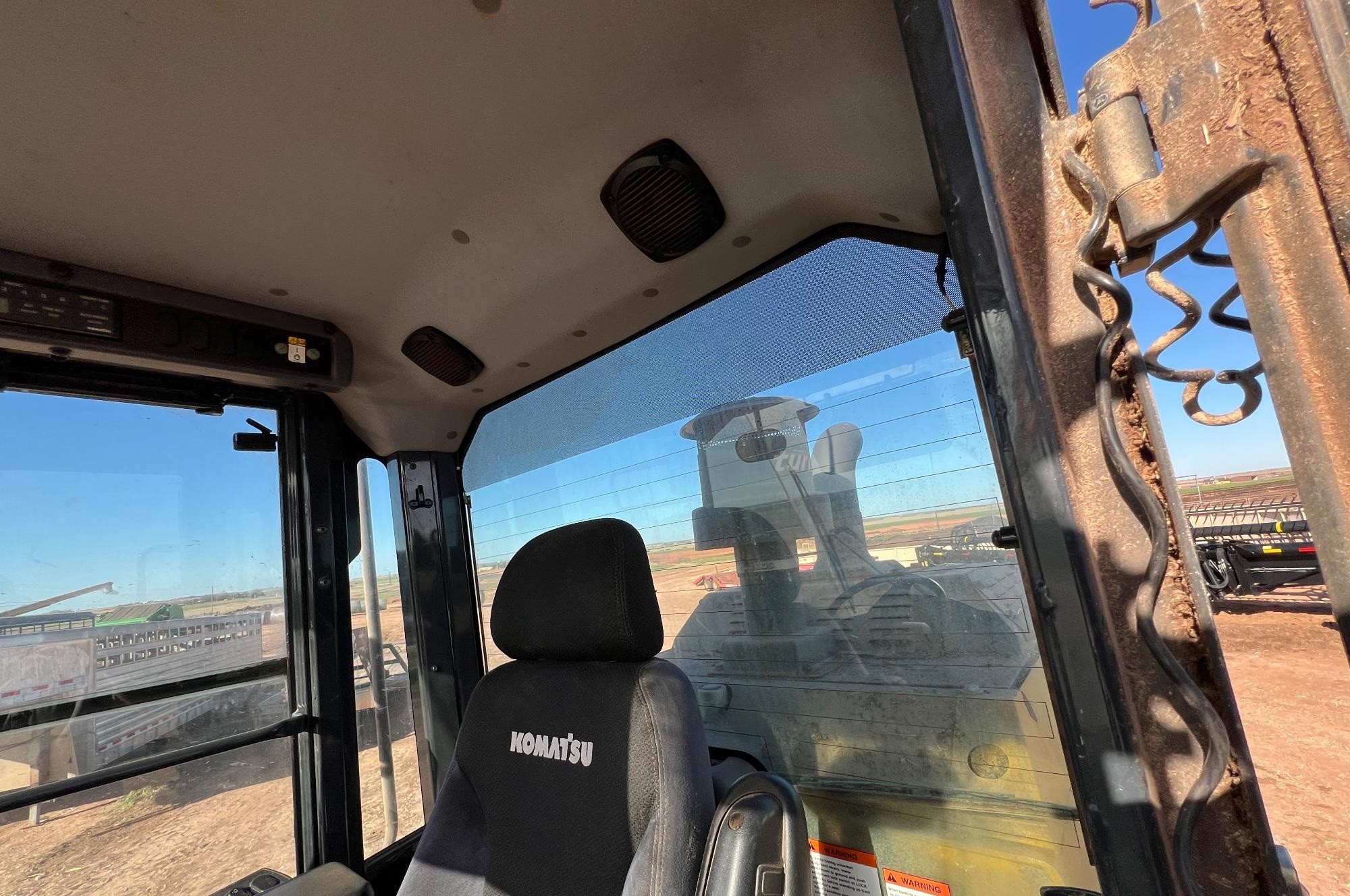gallery 2016 Komatsu WA270-8 Wheel Loader WAttachments