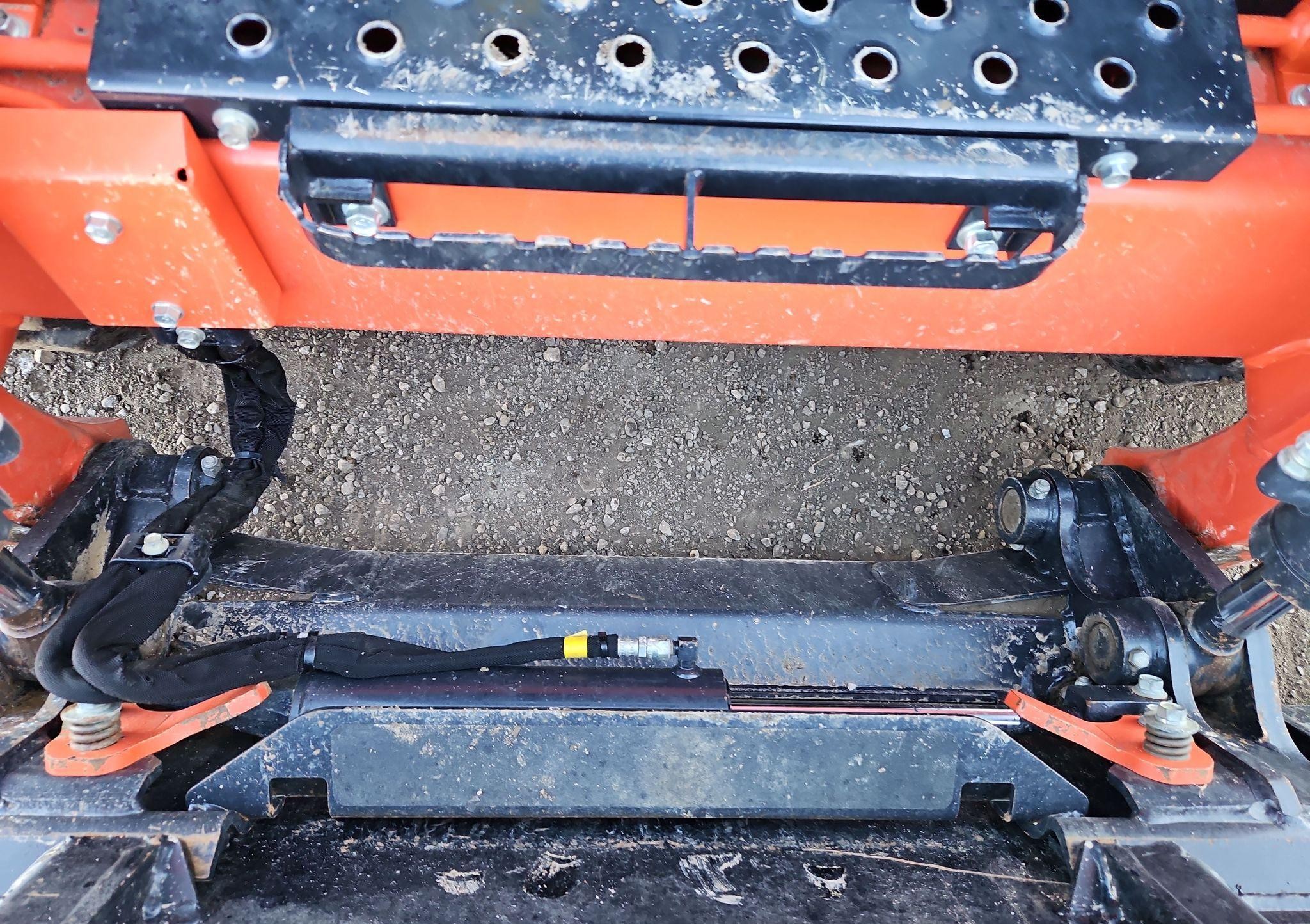 gallery 2022 Kubota SVL97-2 tracked skid steer loader
