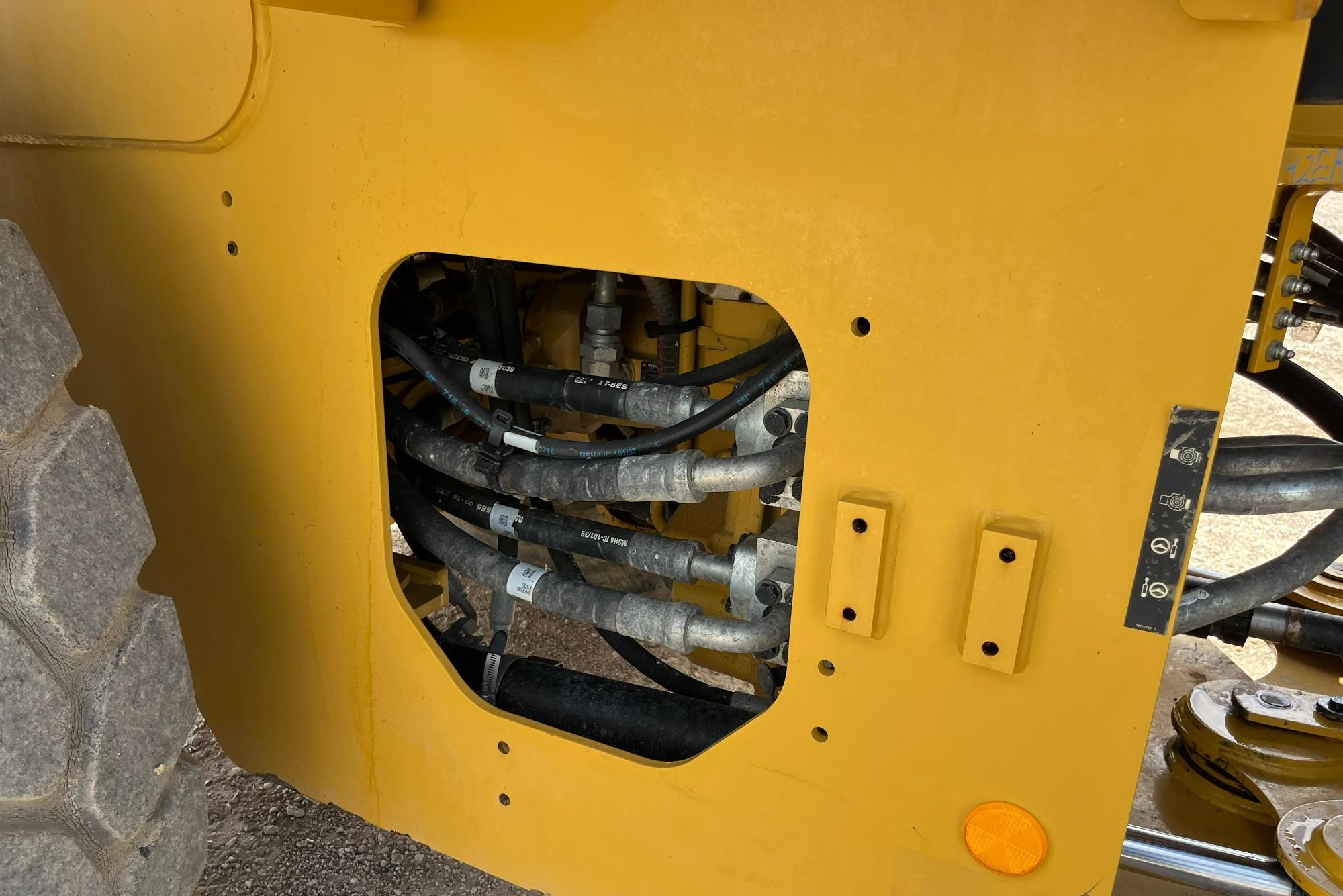 gallery 2015 Caterpillar 924K High Lift Wheel Loader