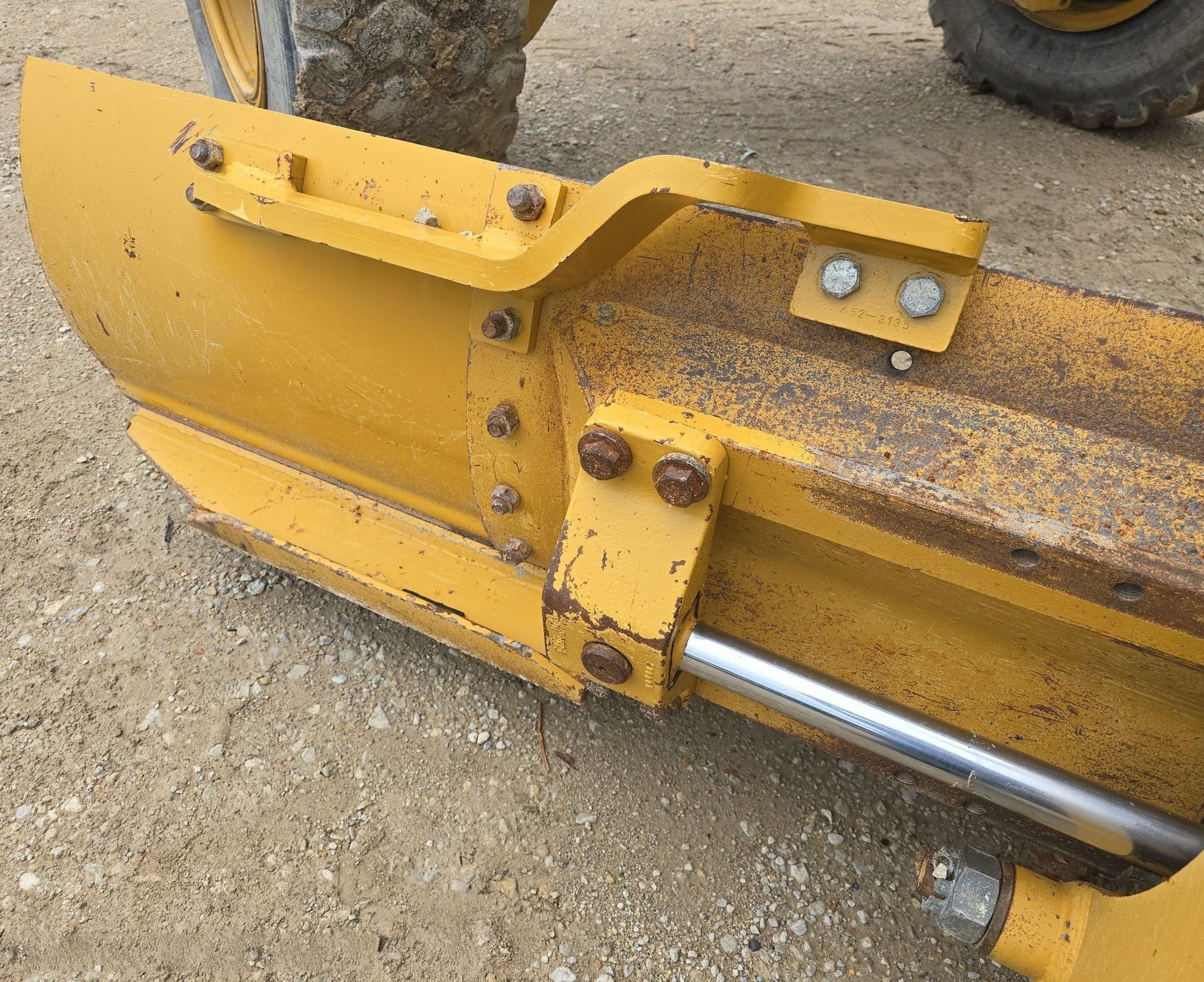 gallery 2012 Caterpillar 140M2 motor grader