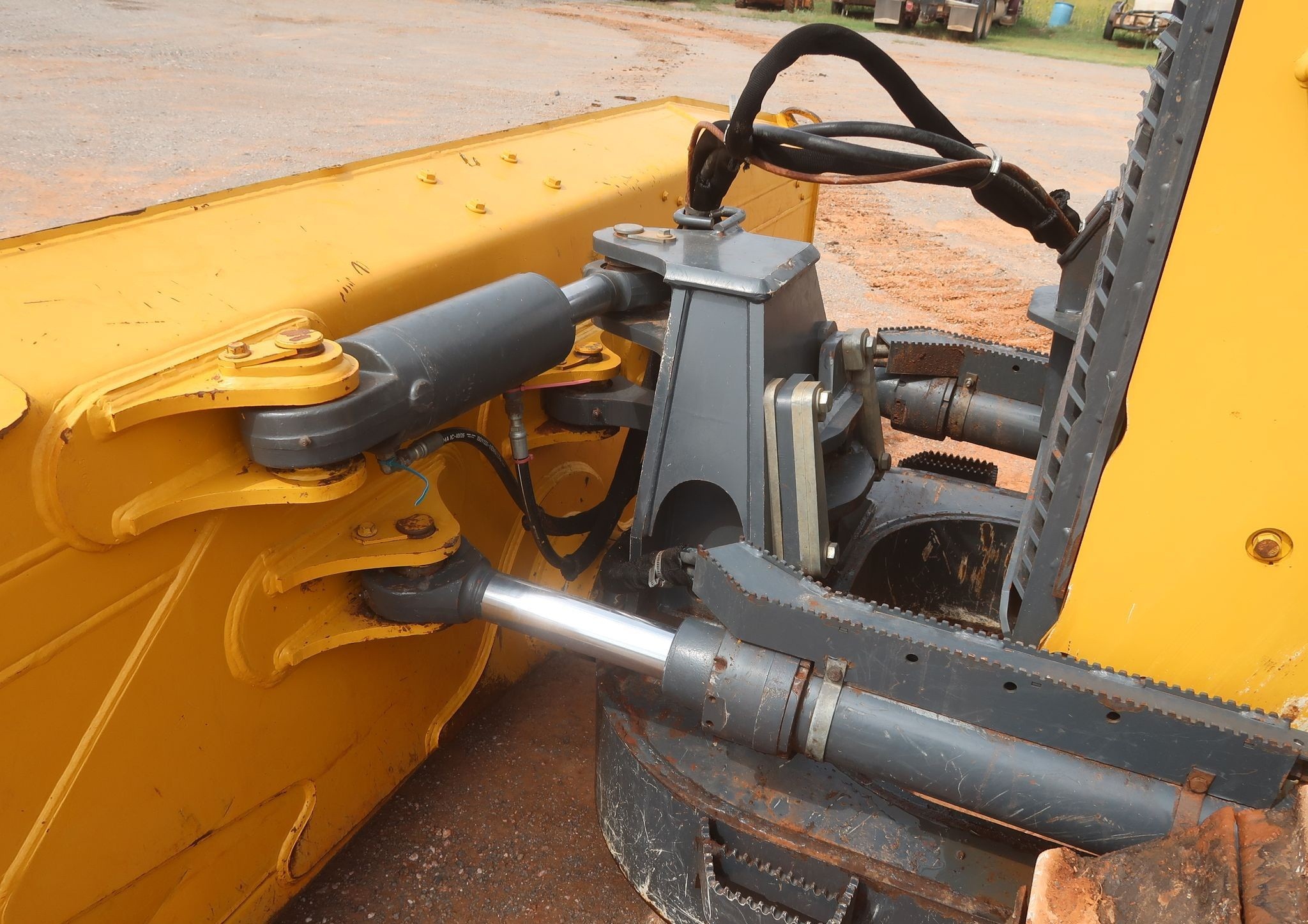 gallery 2015 John Deere 750K WLT dozer