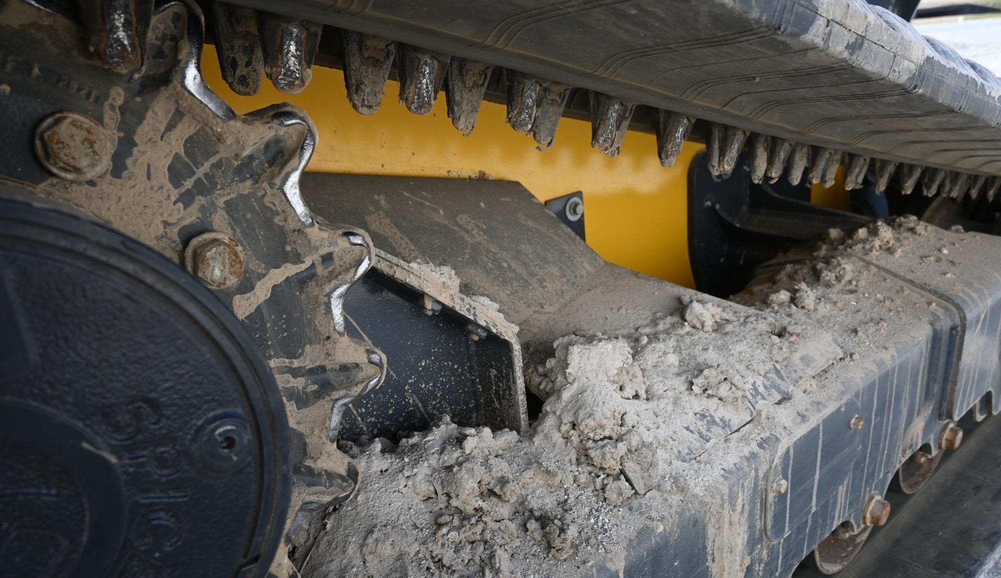 gallery 2022 John Deere 331G compact track loader