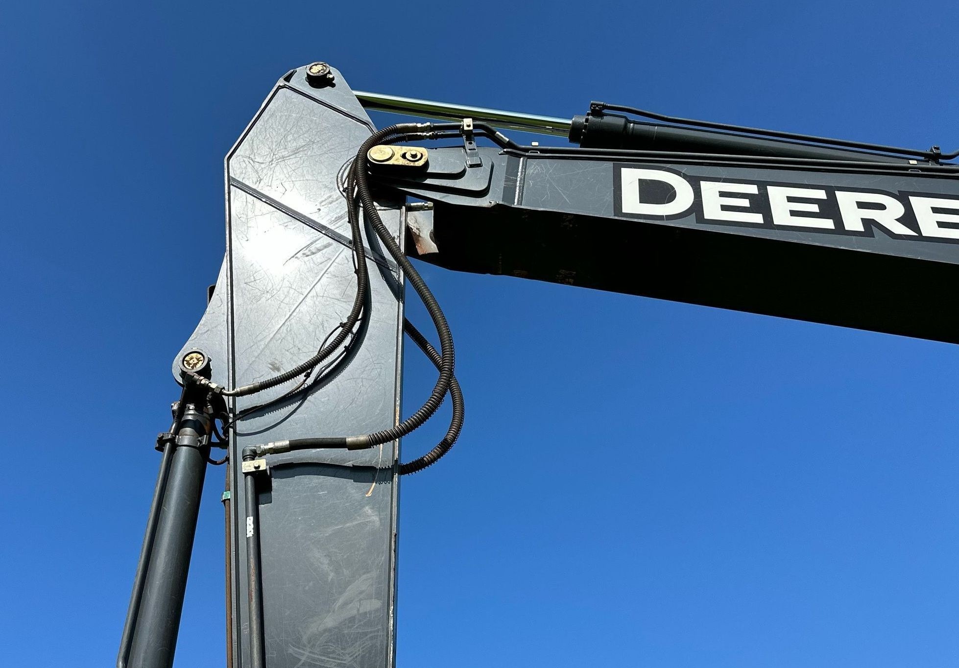 gallery 2014 John Deere 250G LC excavator