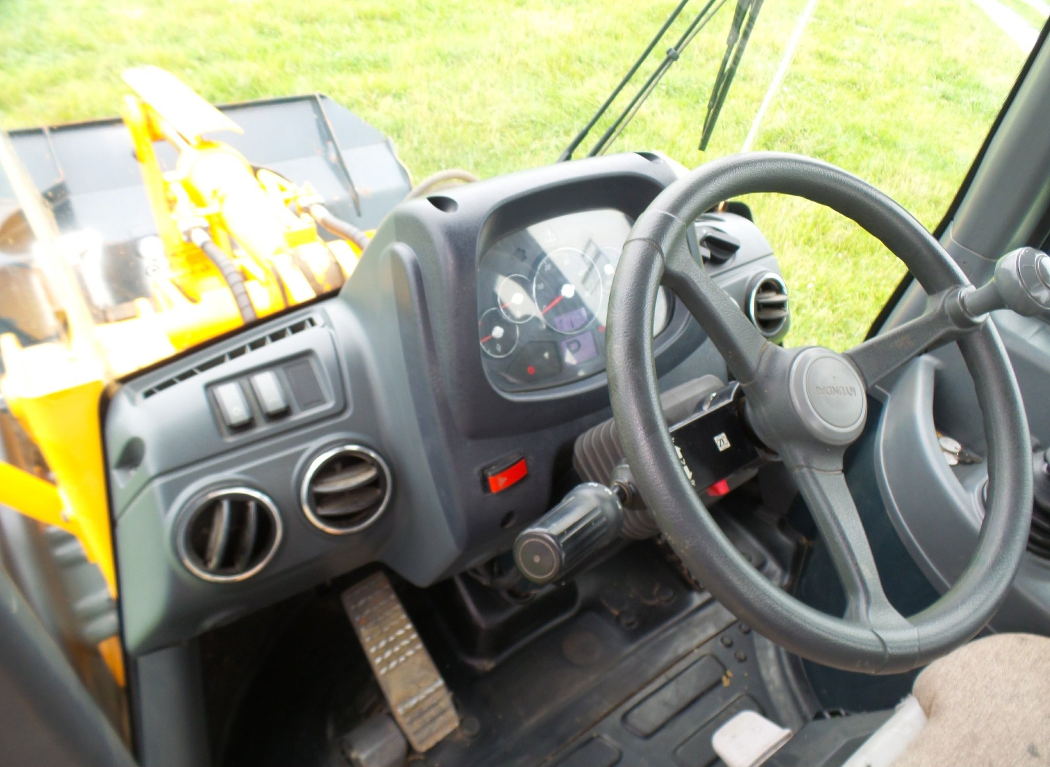 gallery 2013 Hyundai HL740-9 wheel loader