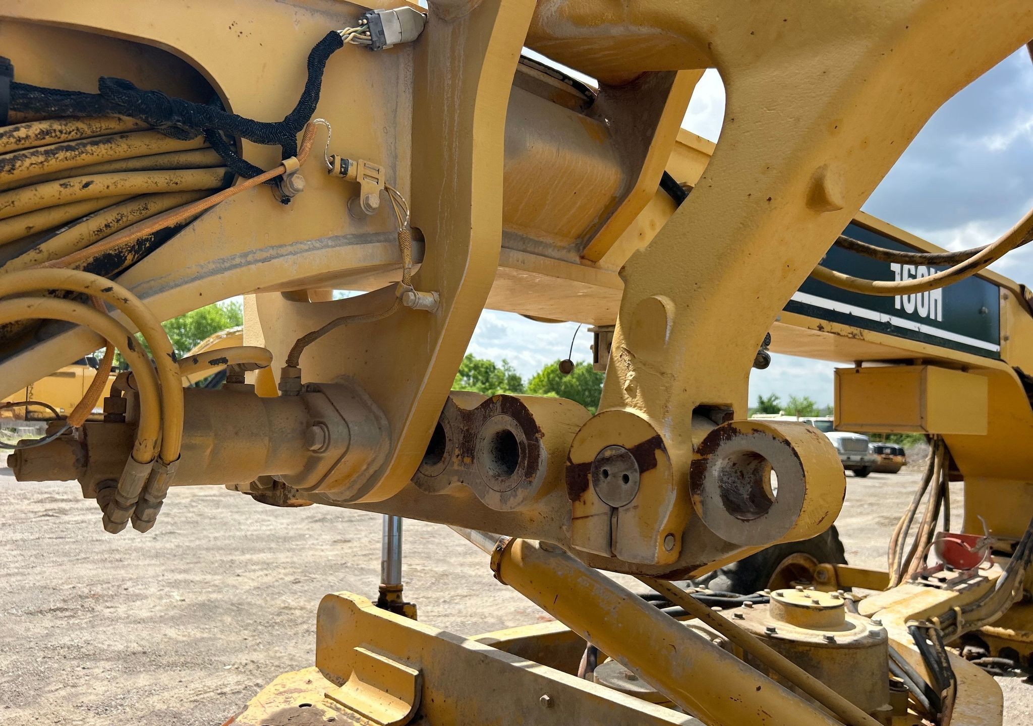 gallery 2006 Caterpillar 160H VHP Plus motor grader